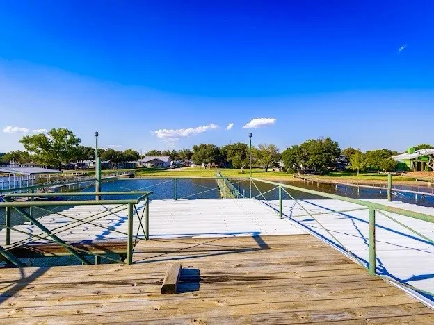 Single Family Residence For Sale in Palo Pinto County , 4713 Fox Hollow Road, Possum Kingdom Lake, Texas 76450, 3 Bedroom, 2 Bathroom, 3 Garage spaces, 1,680 Sqft, built in 1985, mls#21075472, Real Estate Agent in Possum Kingdom Lake, Homes For Sale in Palo Pinto county, Homes For Sale in Possum Kingdom Lake, Realtor in Possum Kingdom Lake Texas, Real Estate Brokerage Independent Realty Texas, Luminita Cordes Realtor