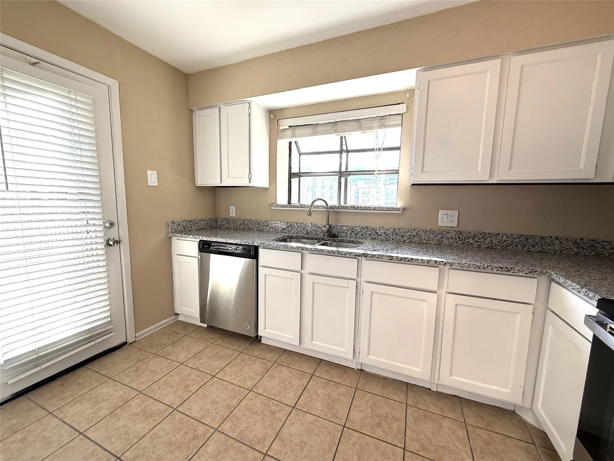 Condominium For Sale in Dallas County , 5335 Bent Tree Forest Drive 240, Dallas, Texas 75248, 1 Bedroom, 1 Bathroom, Garage spaces, 678 Sqft, built in 1981, Preowned, Price $149,500, mls#21064291, Real Estate Agent in Dallas, Homes For Sale in Dallas county, Homes For Sale in Dallas, Realtor in Dallas Texas, Real Estate Brokerage Independent Realty Texas, Luminita Cordes Realtor