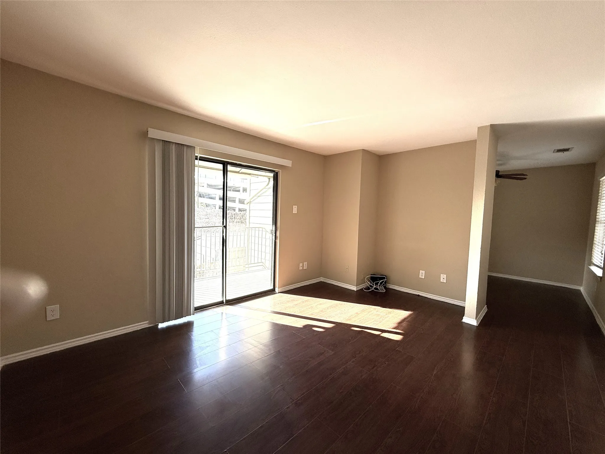 Condominium For Sale in Dallas County , 5335 Bent Tree Forest Drive 240, Dallas, Texas 75248, 1 Bedroom, 1 Bathroom, Garage spaces, 678 Sqft, built in 1981, Preowned, Price $149,500, mls#21064291, Real Estate Agent in Dallas, Homes For Sale in Dallas county, Homes For Sale in Dallas, Realtor in Dallas Texas, Real Estate Brokerage Independent Realty Texas, Luminita Cordes Realtor