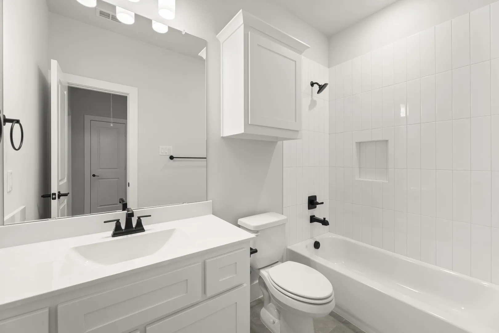 21_22. 8513 Cross Timber - 3RD Bath