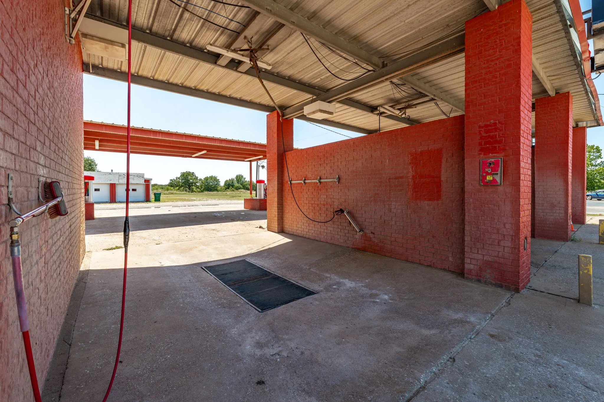 Business For Sale in Eastland County , 929 E Main Street, Eastland, Texas 76448, 0, 0, Garage spaces, 0 Sqft, built in 1985, Preowned, mls#21072418, Real Estate Agent in Eastland, Homes For Sale in Eastland county, Homes For Sale in Eastland, Realtor in Eastland Texas, Real Estate Brokerage Independent Realty Texas, Luminita Cordes Realtor