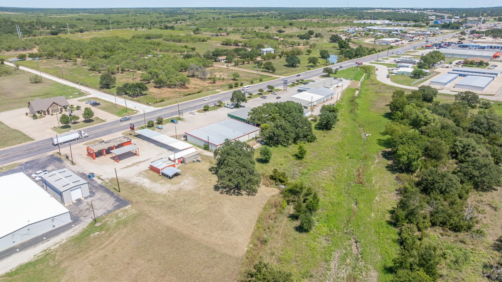 Business For Sale in Eastland County , 929 E Main Street, Eastland, Texas 76448, 0, 0, Garage spaces, 0 Sqft, built in 1985, Preowned, mls#21072418, Real Estate Agent in Eastland, Homes For Sale in Eastland county, Homes For Sale in Eastland, Realtor in Eastland Texas, Real Estate Brokerage Independent Realty Texas, Luminita Cordes Realtor