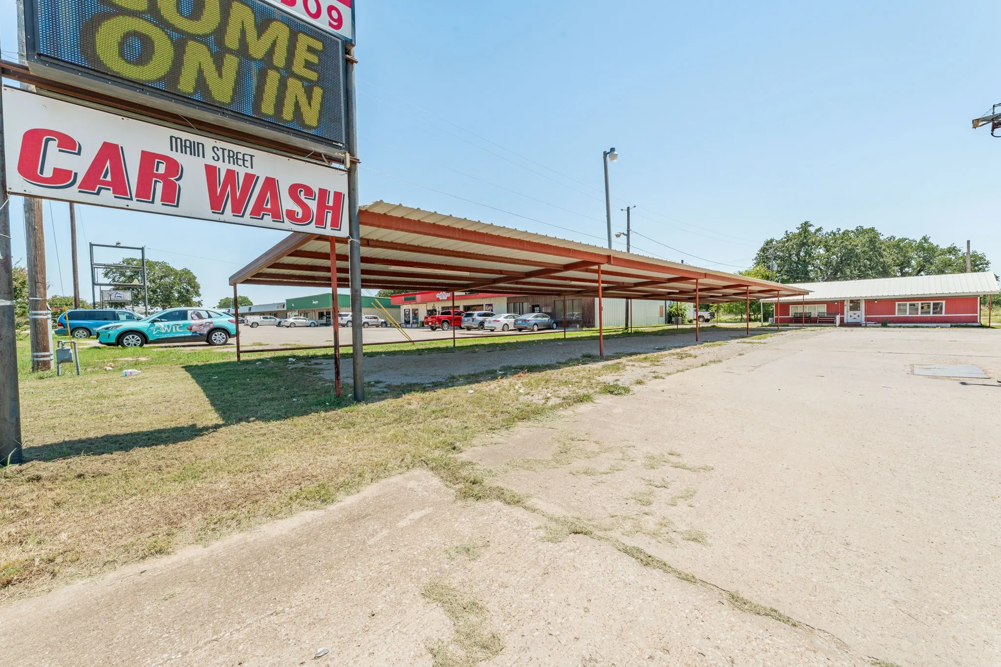 Business For Sale in Eastland County , 929 E Main Street, Eastland, Texas 76448, 0, 0, Garage spaces, 0 Sqft, built in 1985, Preowned, mls#21072418, Real Estate Agent in Eastland, Homes For Sale in Eastland county, Homes For Sale in Eastland, Realtor in Eastland Texas, Real Estate Brokerage Independent Realty Texas, Luminita Cordes Realtor