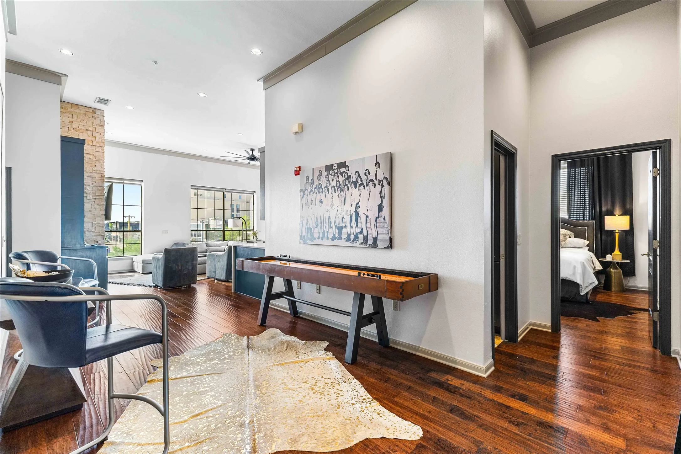 Condominium For Sale in Mc Lennan County , 330 Austin Avenue 322, Waco, Texas 76701, 2 Bedroom, 2 Bathroom, Garage spaces, 1,481 Sqft, built in 2008, mls#21079662, Real Estate Agent in Waco, Homes For Sale in Mc Lennan county, Homes For Sale in Waco, Realtor in Waco Texas, Real Estate Brokerage Independent Realty Texas, Luminita Cordes Realtor