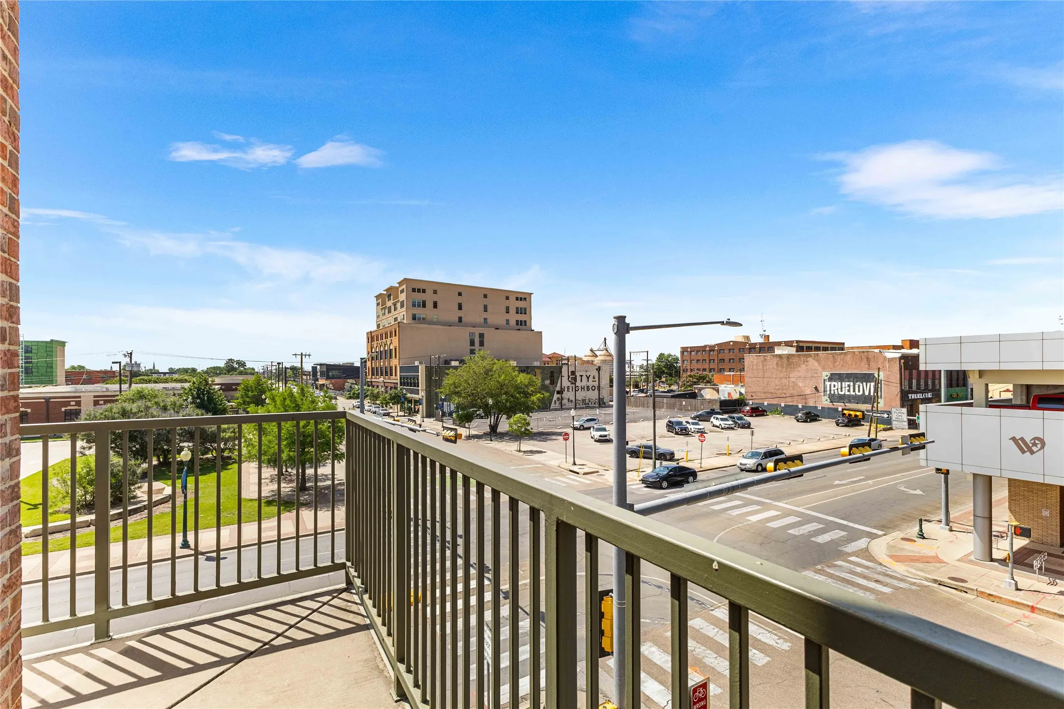 Condominium For Sale in Mc Lennan County , 330 Austin Avenue 322, Waco, Texas 76701, 2 Bedroom, 2 Bathroom, Garage spaces, 1,481 Sqft, built in 2008, mls#21079662, Real Estate Agent in Waco, Homes For Sale in Mc Lennan county, Homes For Sale in Waco, Realtor in Waco Texas, Real Estate Brokerage Independent Realty Texas, Luminita Cordes Realtor