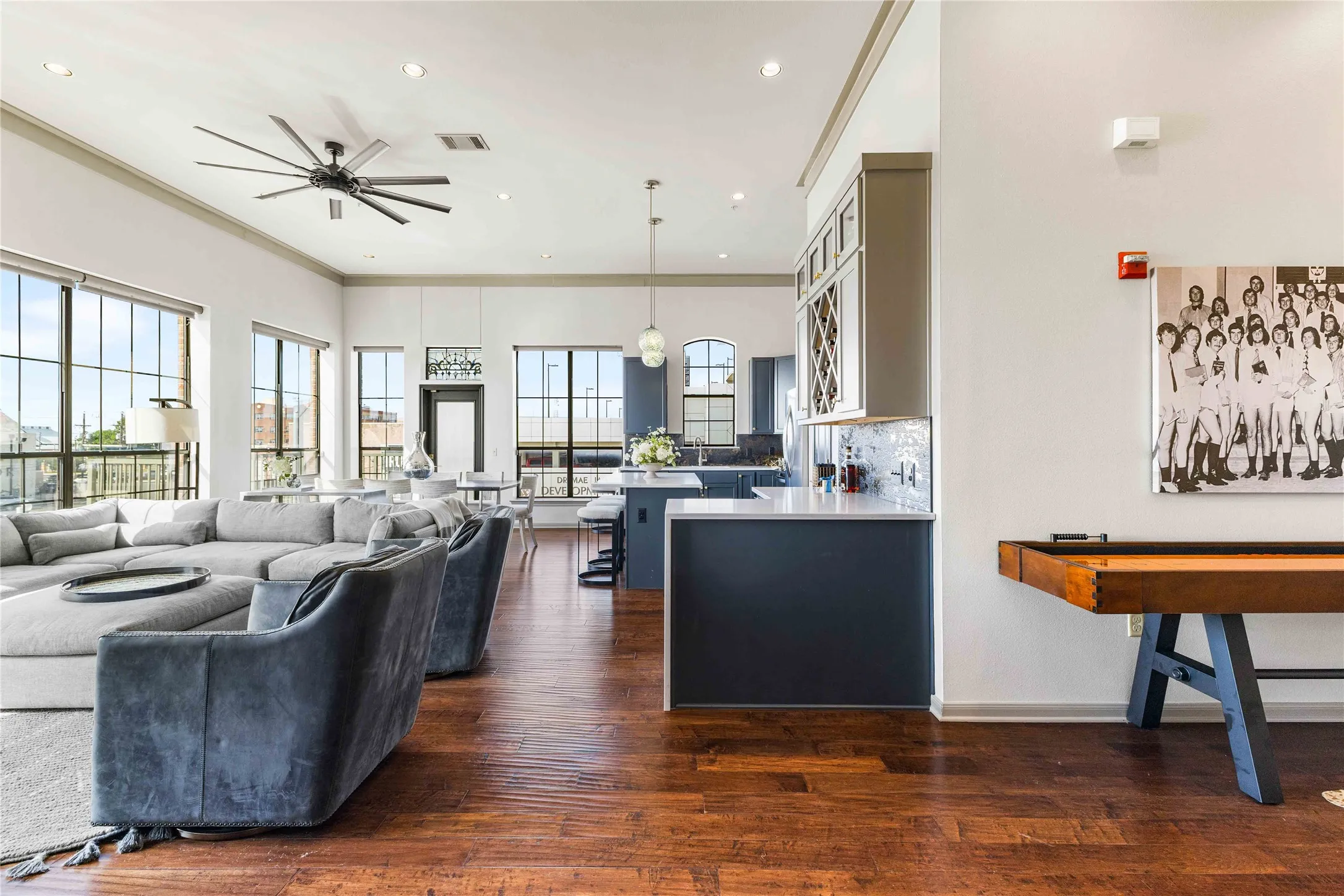Condominium For Sale in Mc Lennan County , 330 Austin Avenue 322, Waco, Texas 76701, 2 Bedroom, 2 Bathroom, Garage spaces, 1,481 Sqft, built in 2008, mls#21079662, Real Estate Agent in Waco, Homes For Sale in Mc Lennan county, Homes For Sale in Waco, Realtor in Waco Texas, Real Estate Brokerage Independent Realty Texas, Luminita Cordes Realtor