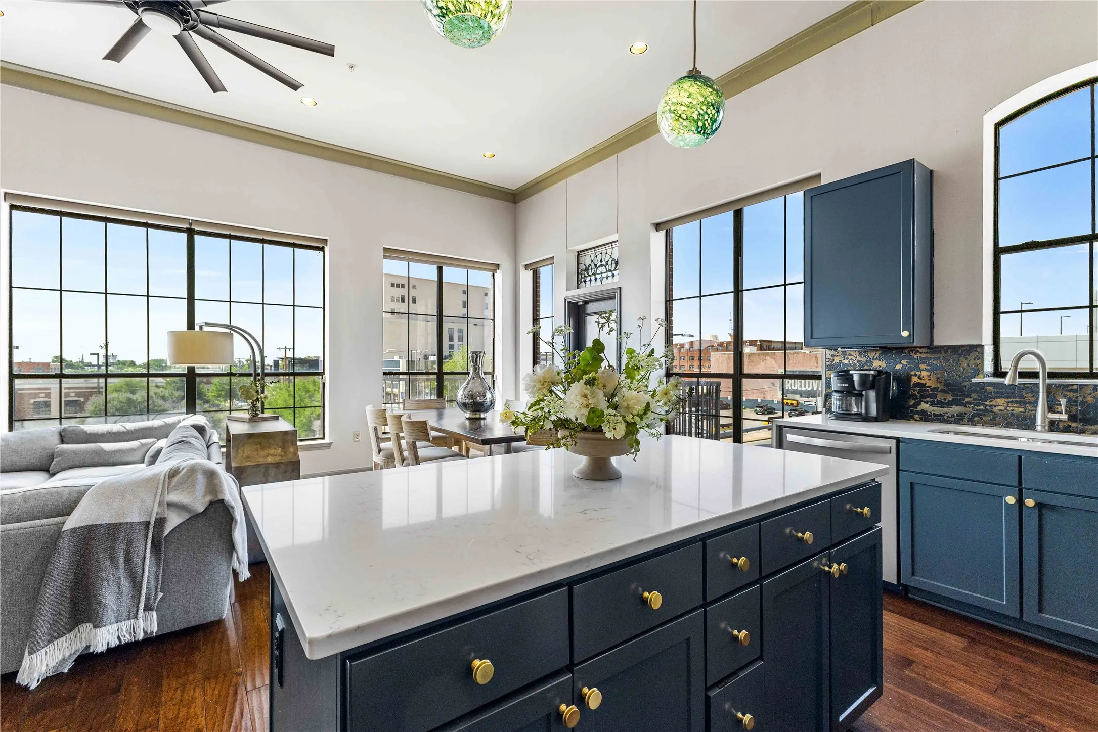 Condominium For Sale in Mc Lennan County , 330 Austin Avenue 322, Waco, Texas 76701, 2 Bedroom, 2 Bathroom, Garage spaces, 1,481 Sqft, built in 2008, mls#21079662, Real Estate Agent in Waco, Homes For Sale in Mc Lennan county, Homes For Sale in Waco, Realtor in Waco Texas, Real Estate Brokerage Independent Realty Texas, Luminita Cordes Realtor