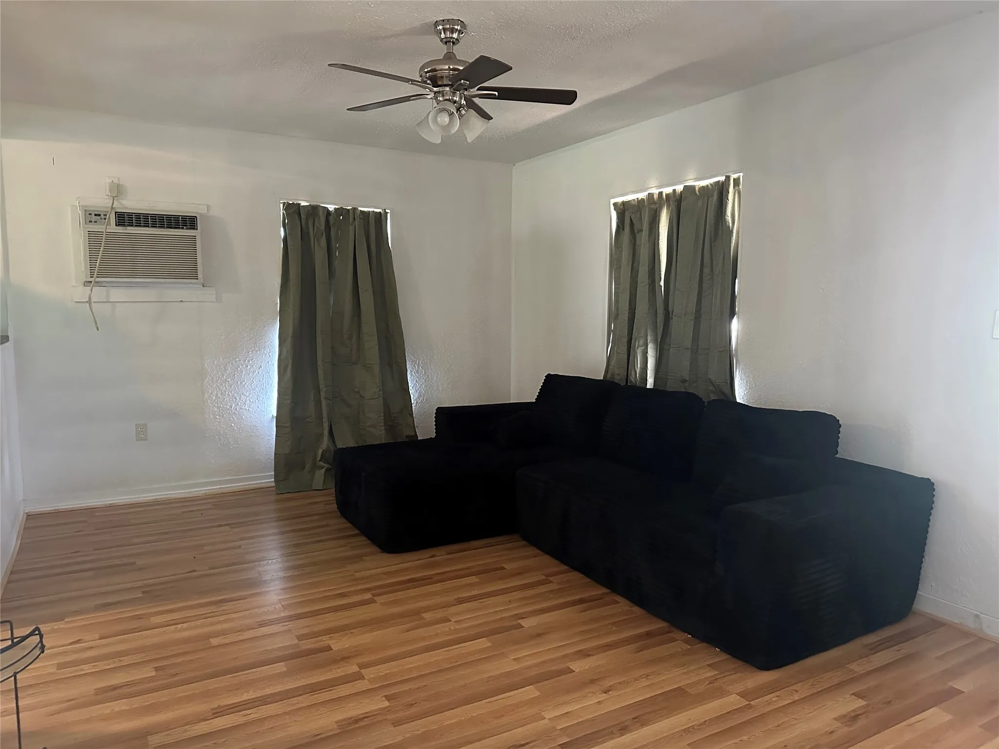 For Sale in Parker County , 2764 W Highway 199, Springtown, Texas 76082, 13 Bedroom, 6 Bathroom, Garage spaces, 0 Sqft, built in 1972, Preowned, mls#21075304, Real Estate Agent in Springtown, Homes For Sale in Parker county, Homes For Sale in Springtown, Realtor in Springtown Texas, Real Estate Brokerage Independent Realty Texas, Luminita Cordes Realtor