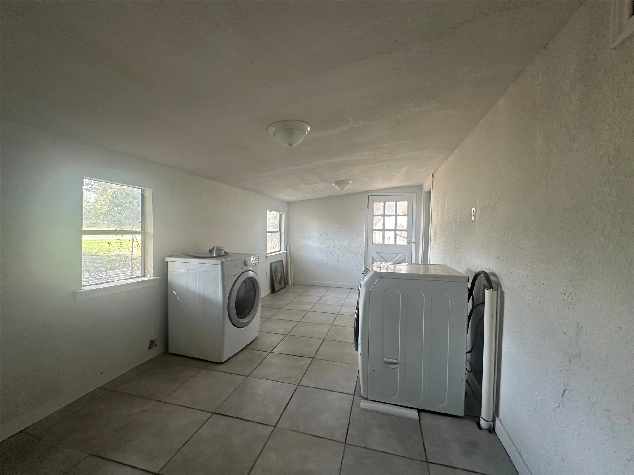 For Sale in Parker County , 2764 W Highway 199, Springtown, Texas 76082, 13 Bedroom, 6 Bathroom, Garage spaces, 0 Sqft, built in 1972, Preowned, mls#21075304, Real Estate Agent in Springtown, Homes For Sale in Parker county, Homes For Sale in Springtown, Realtor in Springtown Texas, Real Estate Brokerage Independent Realty Texas, Luminita Cordes Realtor