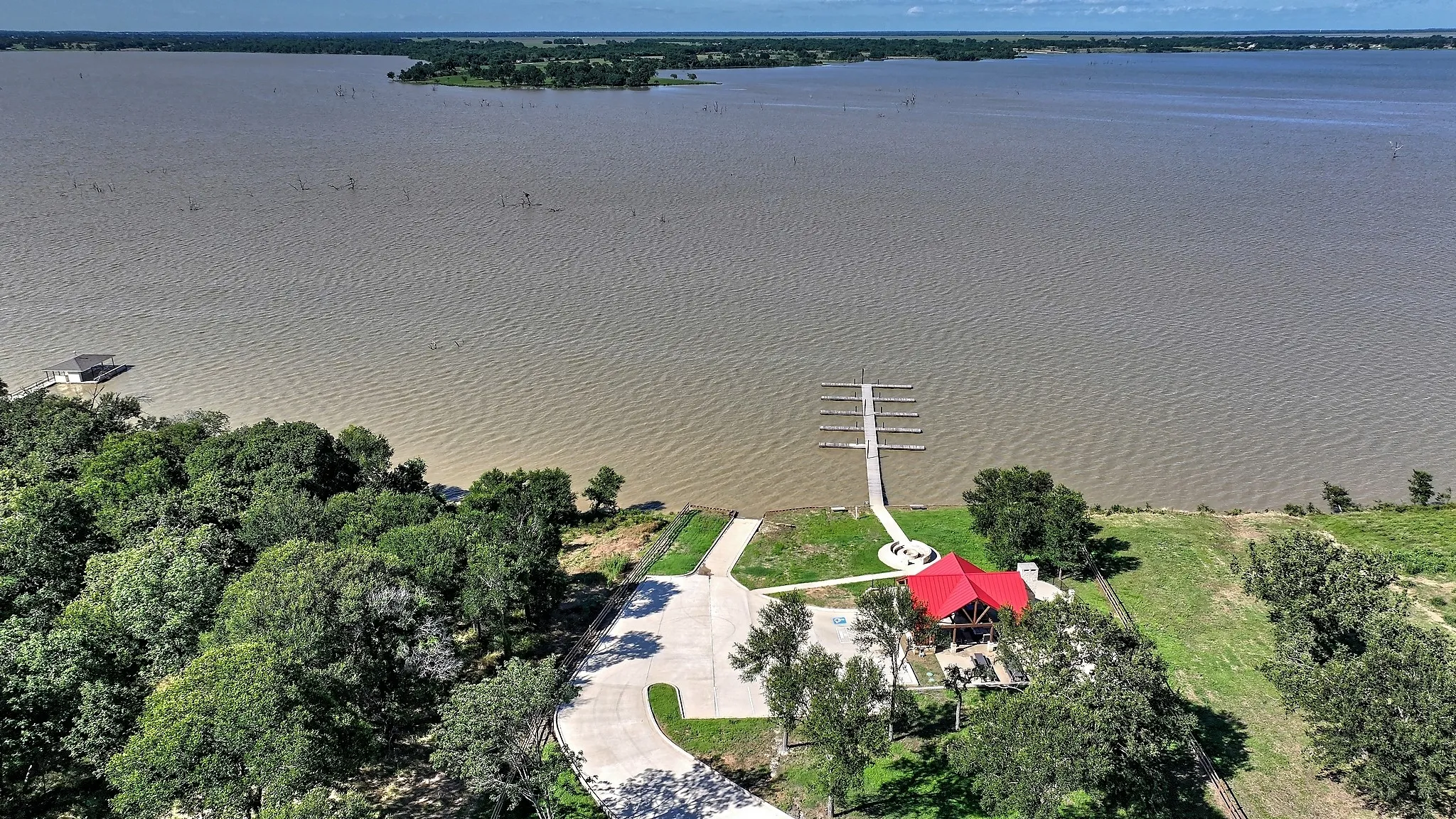Aerial view of property and surrounding area