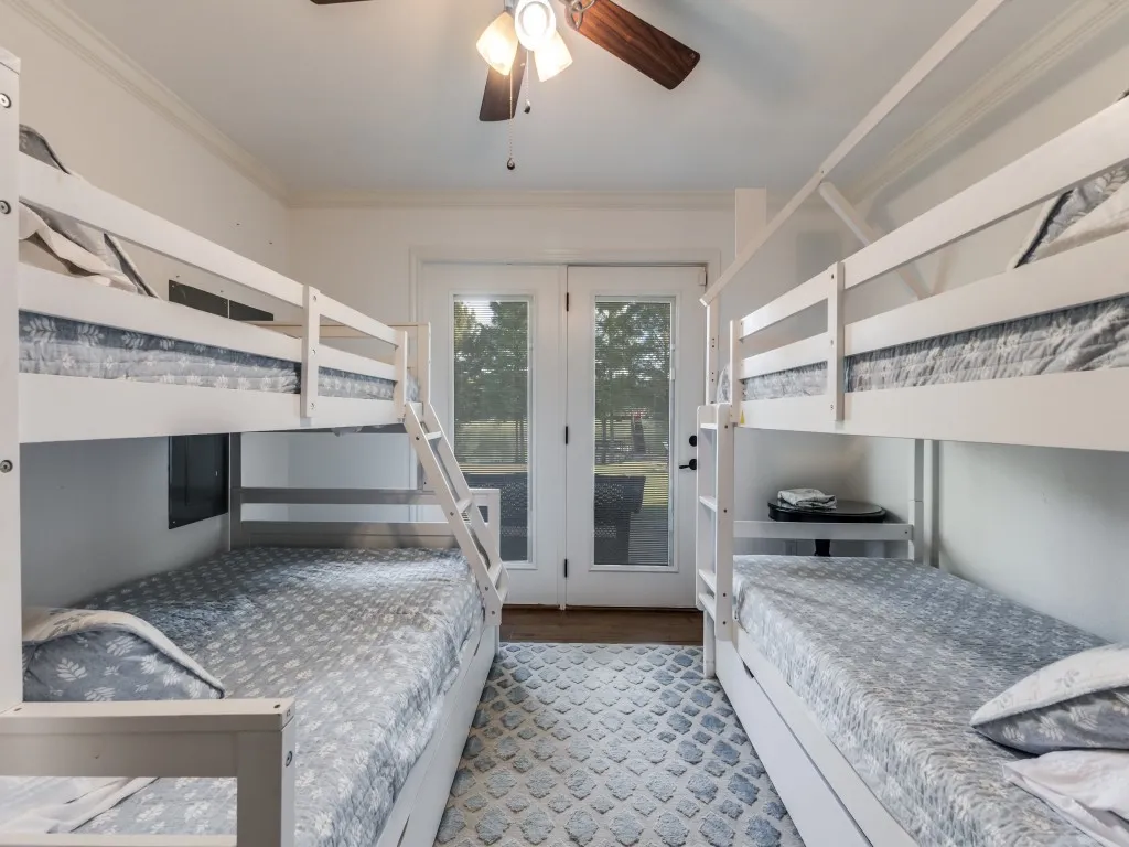 Single Family Residence For Sale in Henderson County , 5848 Lago Vista Drive, Athens, Texas 75752, 4 Bedroom, 5 Bathroom, 2 Garage spaces, 3,245 Sqft, built in 2011, Preowned, mls#21079018, Real Estate Agent in Athens, Homes For Sale in Henderson county, Homes For Sale in Athens, Realtor in Athens Texas, Real Estate Brokerage Independent Realty Texas, Luminita Cordes Realtor