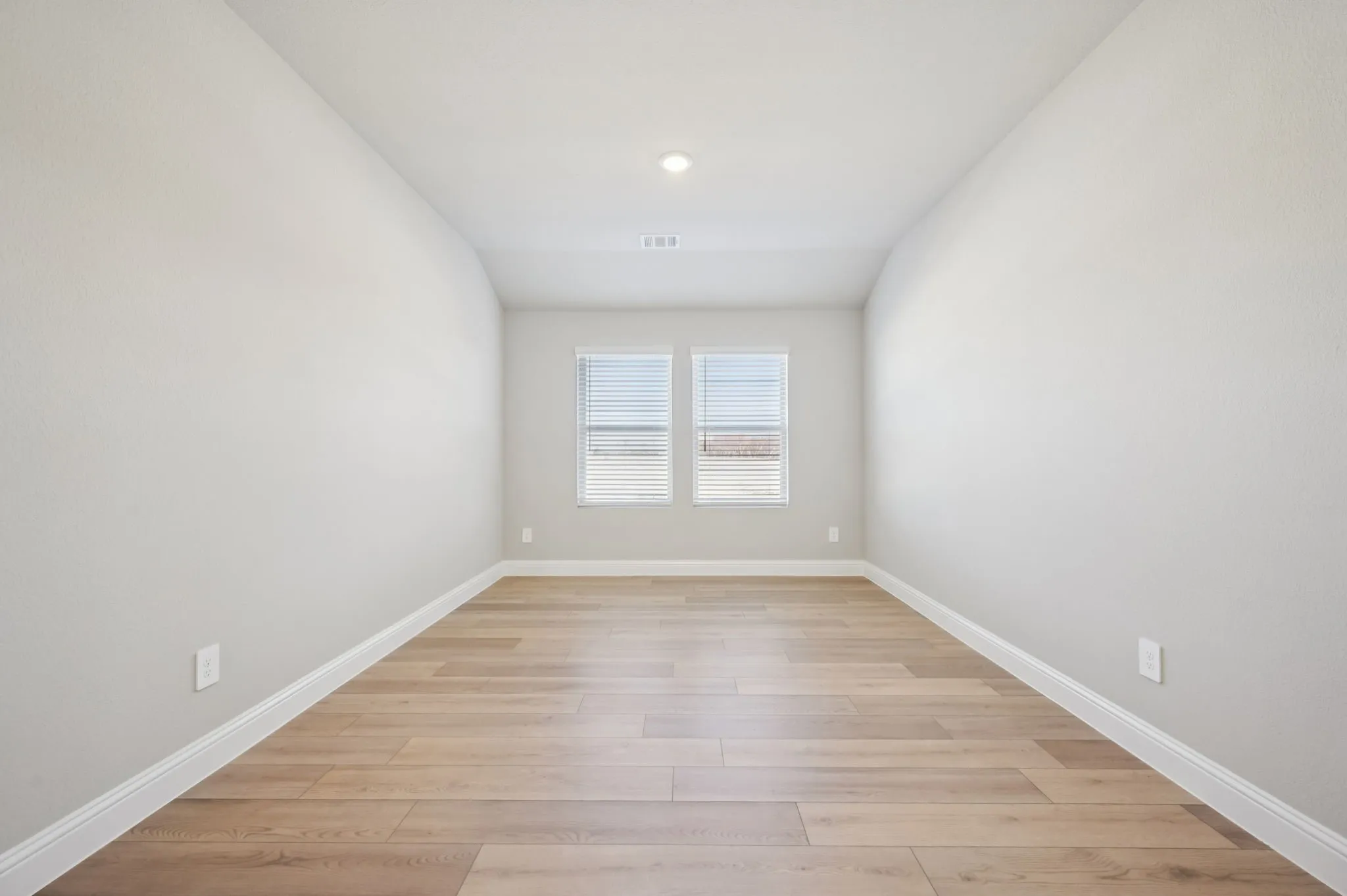 Single Family Residence For Sale in Collin County , 2617 Grand Canyon Street, Anna, Texas 75409, 4 Bedroom, 3 Bathroom, 3 Garage spaces, 2,260 Sqft, built in 2025, New Construction - Incomplete, mls#21078275, Real Estate Agent in Anna, Homes For Sale in Collin county, Homes For Sale in Anna, Realtor in Anna Texas, Real Estate Brokerage Independent Realty Texas, Luminita Cordes Realtor