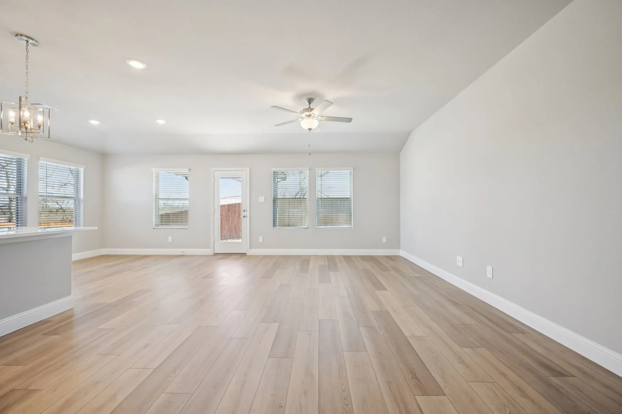 Single Family Residence For Sale in Collin County , 2617 Grand Canyon Street, Anna, Texas 75409, 4 Bedroom, 3 Bathroom, 3 Garage spaces, 2,260 Sqft, built in 2025, New Construction - Incomplete, mls#21078275, Real Estate Agent in Anna, Homes For Sale in Collin county, Homes For Sale in Anna, Realtor in Anna Texas, Real Estate Brokerage Independent Realty Texas, Luminita Cordes Realtor