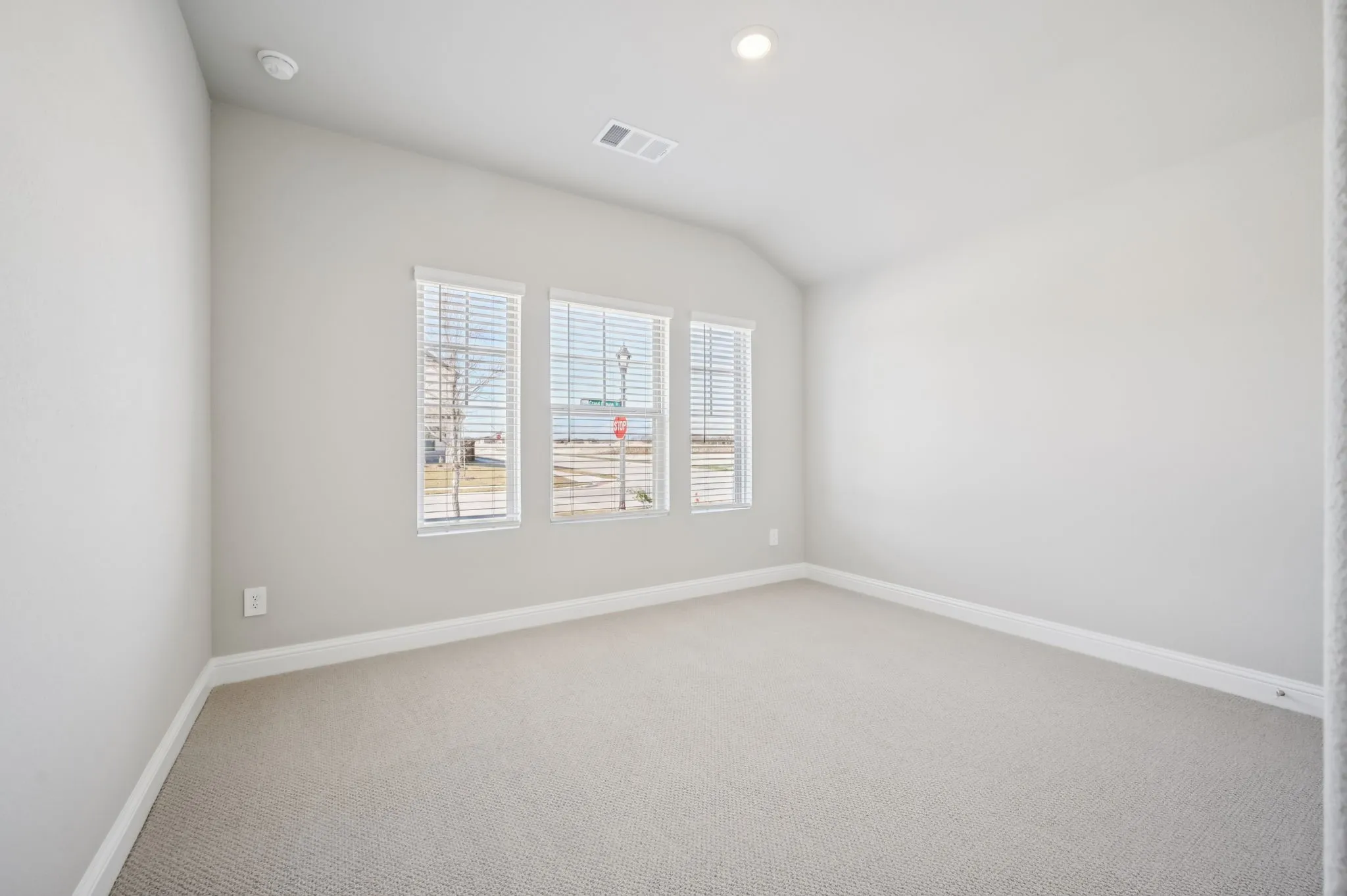 Single Family Residence For Sale in Collin County , 2617 Grand Canyon Street, Anna, Texas 75409, 4 Bedroom, 3 Bathroom, 3 Garage spaces, 2,260 Sqft, built in 2025, New Construction - Incomplete, mls#21078275, Real Estate Agent in Anna, Homes For Sale in Collin county, Homes For Sale in Anna, Realtor in Anna Texas, Real Estate Brokerage Independent Realty Texas, Luminita Cordes Realtor