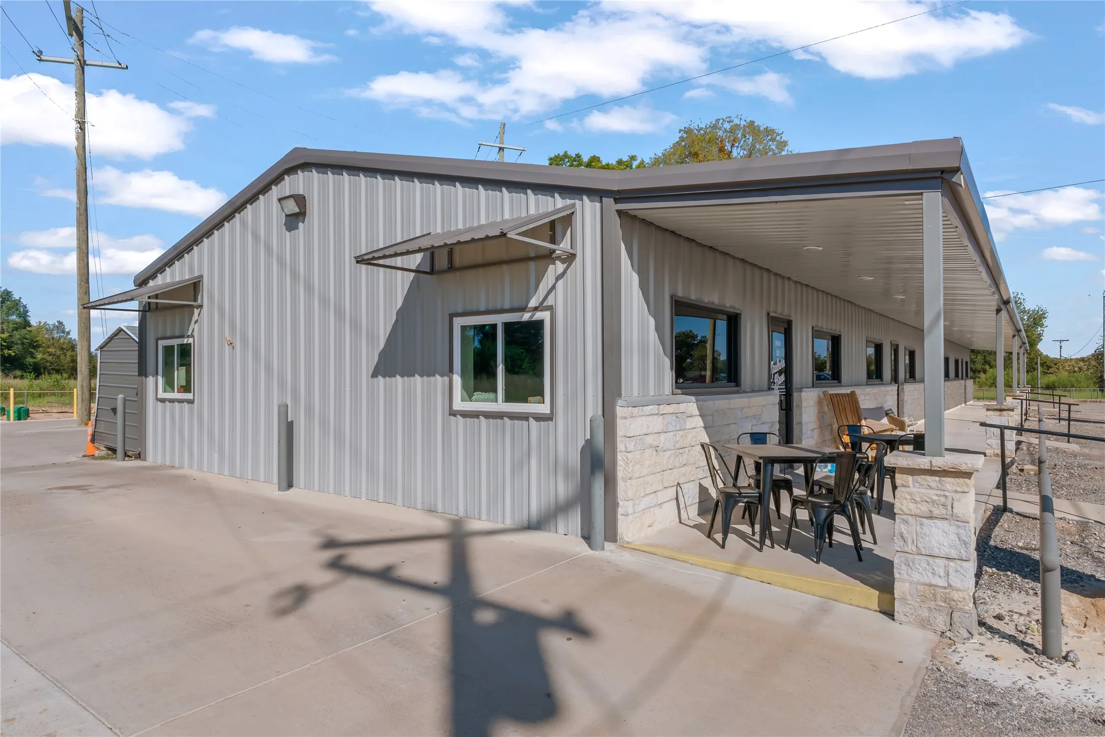 Business For Sale in Van Zandt County , 15996 HWY 80, Edgewood, Texas 75117, 0, 0, Garage spaces, 0 Sqft, built in 2023, Preowned, Price $650,000, mls#21079535, Real Estate Agent in Edgewood, Homes For Sale in Van Zandt county, Homes For Sale in Edgewood, Realtor in Edgewood Texas, Real Estate Brokerage Independent Realty Texas, Luminita Cordes Realtor