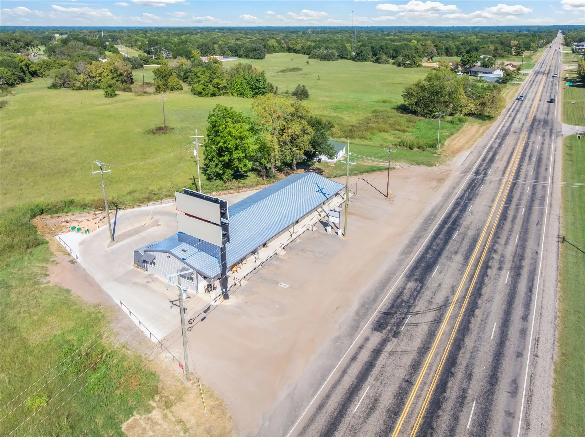 Business For Sale in Van Zandt County , 15996 HWY 80, Edgewood, Texas 75117, 0, 0, Garage spaces, 0 Sqft, built in 2023, Preowned, Price $650,000, mls#21079535, Real Estate Agent in Edgewood, Homes For Sale in Van Zandt county, Homes For Sale in Edgewood, Realtor in Edgewood Texas, Real Estate Brokerage Independent Realty Texas, Luminita Cordes Realtor