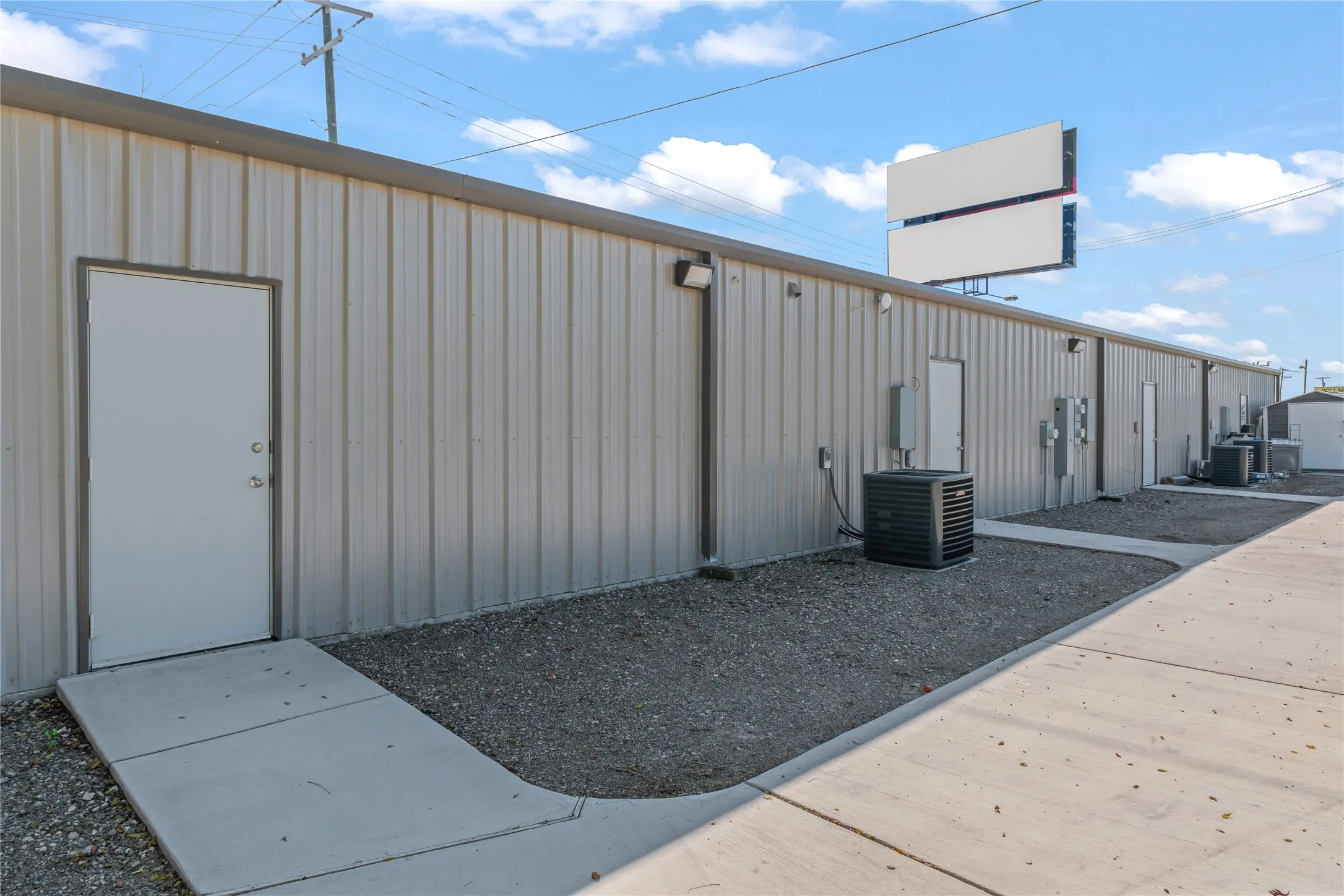 Business For Sale in Van Zandt County , 15996 HWY 80, Edgewood, Texas 75117, 0, 0, Garage spaces, 0 Sqft, built in 2023, Preowned, Price $650,000, mls#21079535, Real Estate Agent in Edgewood, Homes For Sale in Van Zandt county, Homes For Sale in Edgewood, Realtor in Edgewood Texas, Real Estate Brokerage Independent Realty Texas, Luminita Cordes Realtor