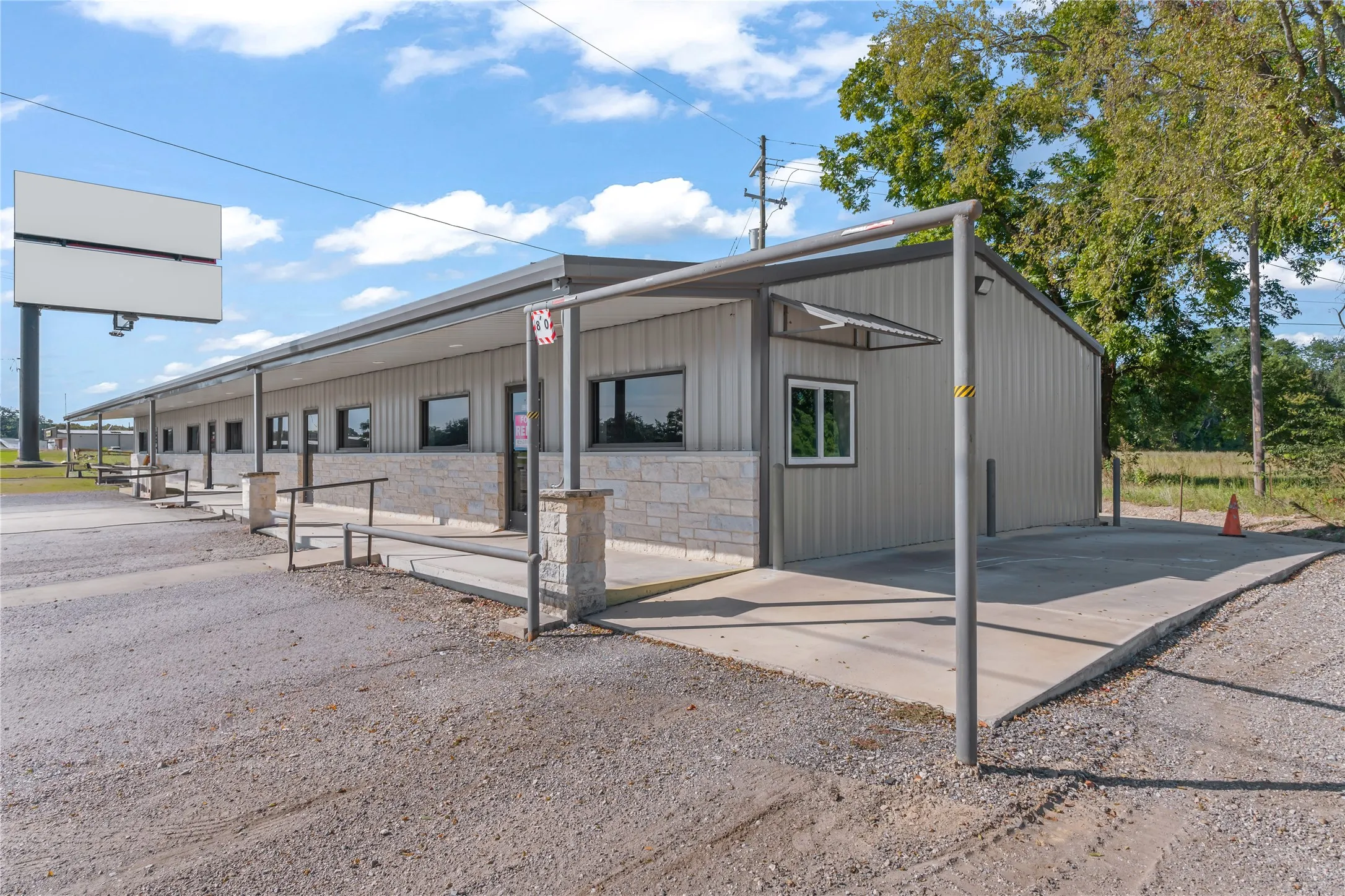 Business For Sale in Van Zandt County , 15996 HWY 80, Edgewood, Texas 75117, 0, 0, Garage spaces, 0 Sqft, built in 2023, Preowned, Price $650,000, mls#21079535, Real Estate Agent in Edgewood, Homes For Sale in Van Zandt county, Homes For Sale in Edgewood, Realtor in Edgewood Texas, Real Estate Brokerage Independent Realty Texas, Luminita Cordes Realtor