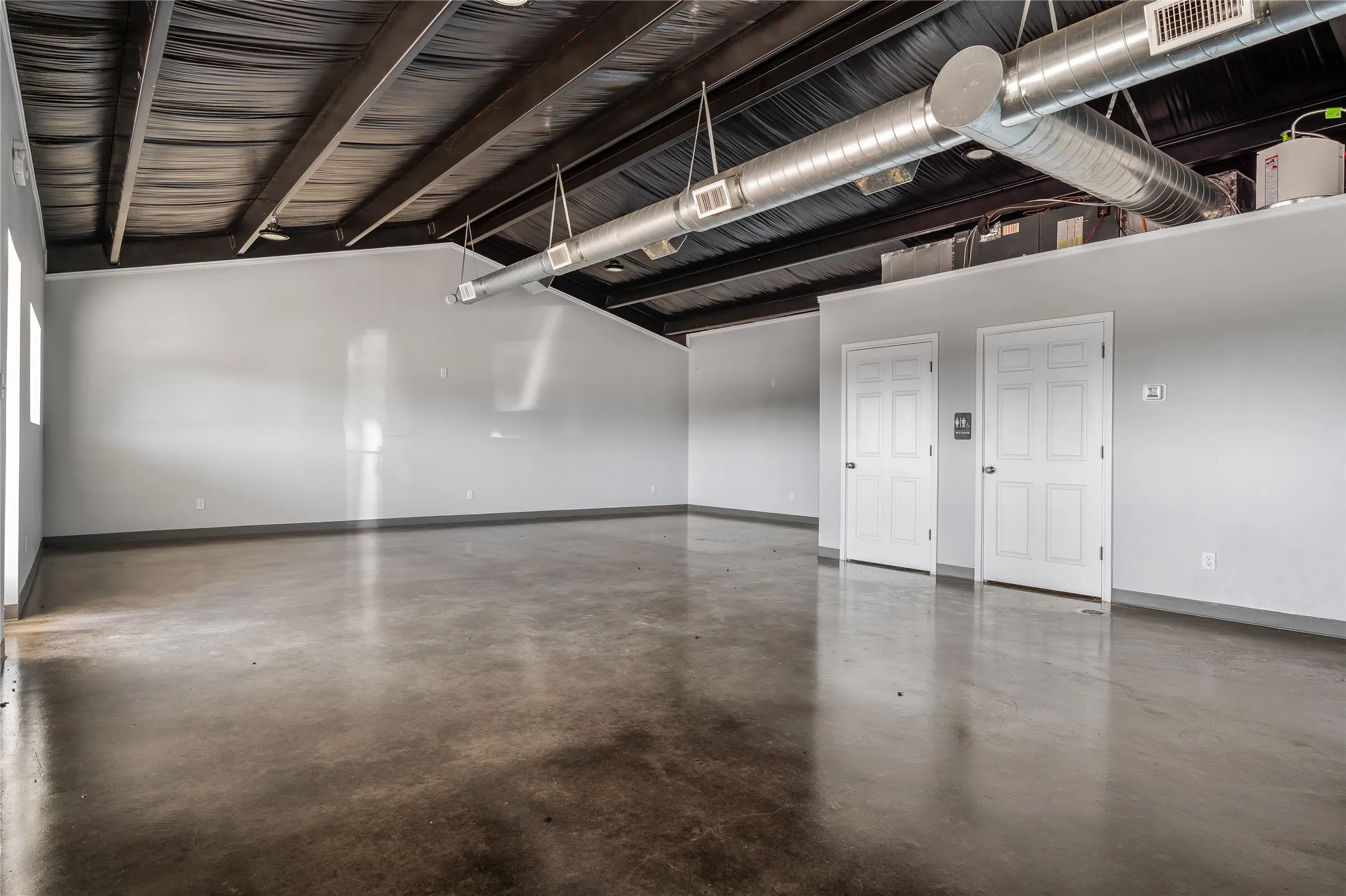 Business For Sale in Van Zandt County , 15996 HWY 80, Edgewood, Texas 75117, 0, 0, Garage spaces, 0 Sqft, built in 2023, Preowned, Price $650,000, mls#21079535, Real Estate Agent in Edgewood, Homes For Sale in Van Zandt county, Homes For Sale in Edgewood, Realtor in Edgewood Texas, Real Estate Brokerage Independent Realty Texas, Luminita Cordes Realtor