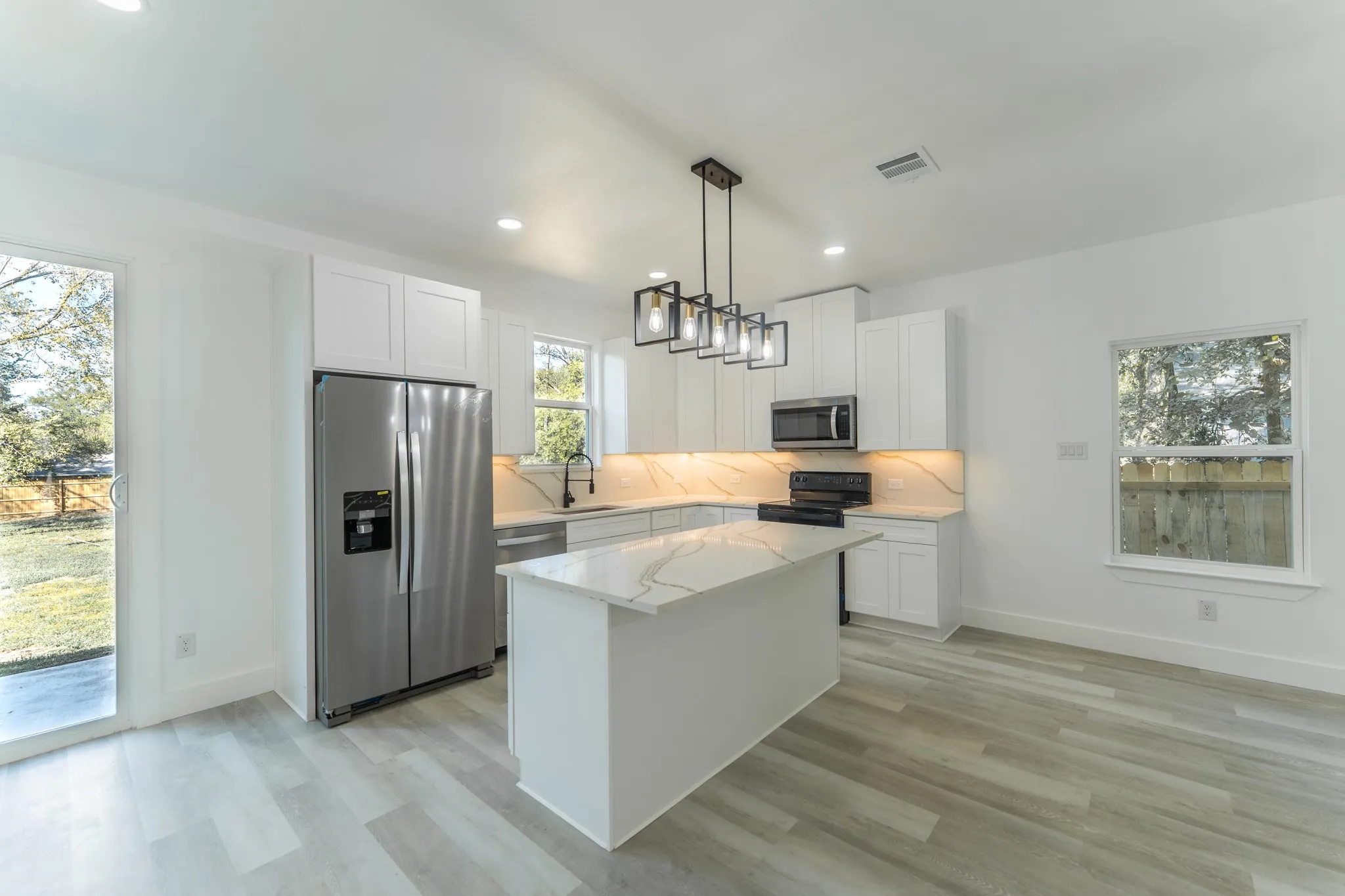 Single Family Residence For Sale in Hopkins County , 316 Beckham Street W, Sulphur Springs, Texas 75482, 3 Bedroom, 2 Bathroom, 1 Garage spaces, 1,416 Sqft, built in 2025, New Construction - Complete, mls#21080719, Real Estate Agent in Sulphur Springs, Homes For Sale in Hopkins county, Homes For Sale in Sulphur Springs, Realtor in Sulphur Springs Texas, Real Estate Brokerage Independent Realty Texas, Luminita Cordes Realtor