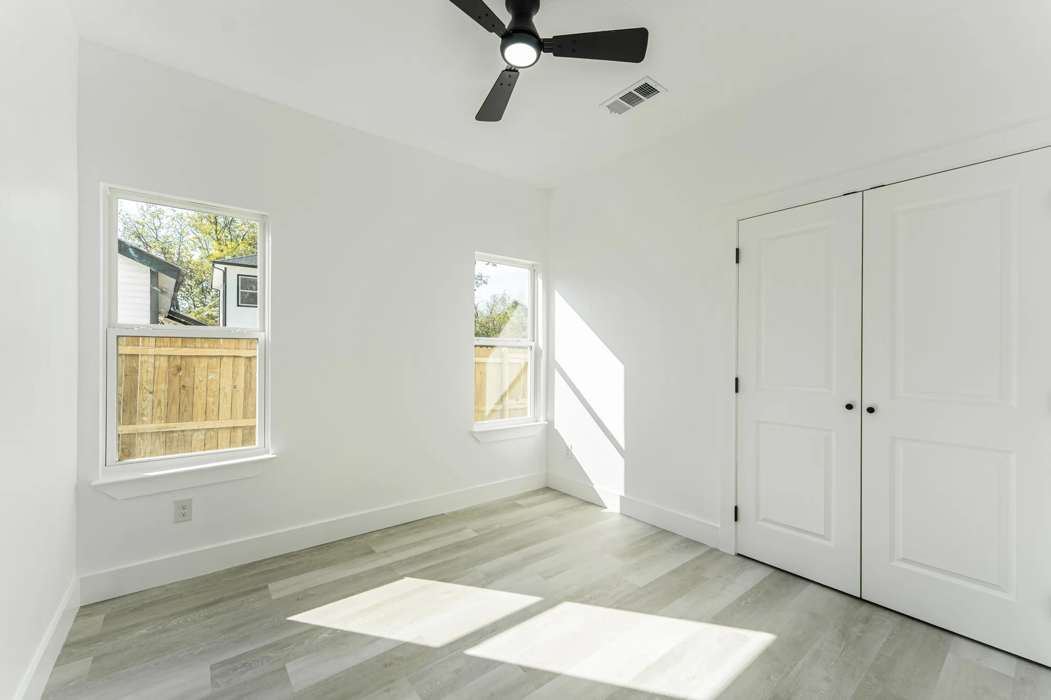 Single Family Residence For Sale in Hopkins County , 316 Beckham Street W, Sulphur Springs, Texas 75482, 3 Bedroom, 2 Bathroom, 1 Garage spaces, 1,416 Sqft, built in 2025, New Construction - Complete, mls#21080719, Real Estate Agent in Sulphur Springs, Homes For Sale in Hopkins county, Homes For Sale in Sulphur Springs, Realtor in Sulphur Springs Texas, Real Estate Brokerage Independent Realty Texas, Luminita Cordes Realtor