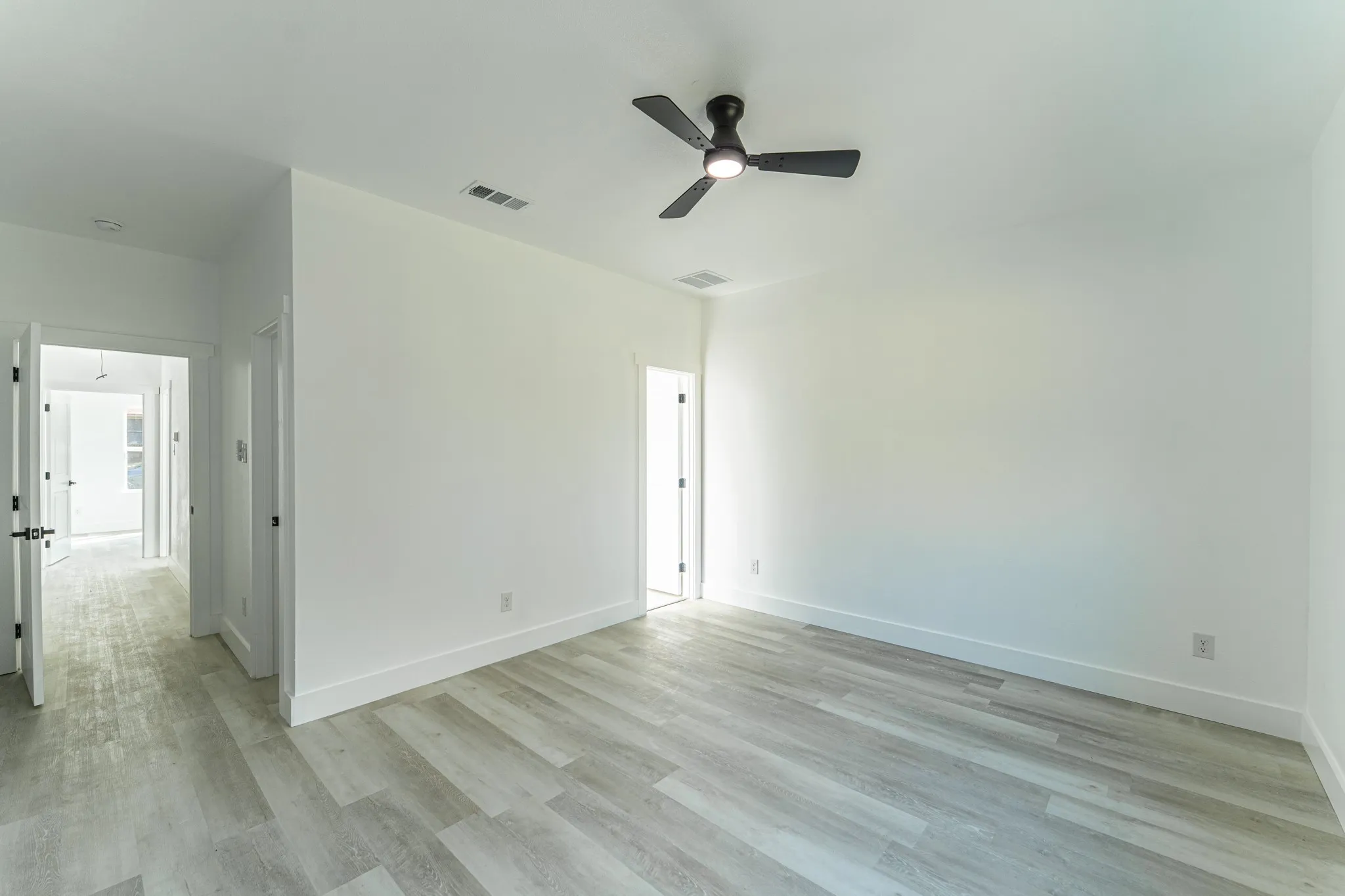 Single Family Residence For Sale in Hopkins County , 316 Beckham Street W, Sulphur Springs, Texas 75482, 3 Bedroom, 2 Bathroom, 1 Garage spaces, 1,416 Sqft, built in 2025, New Construction - Complete, mls#21080719, Real Estate Agent in Sulphur Springs, Homes For Sale in Hopkins county, Homes For Sale in Sulphur Springs, Realtor in Sulphur Springs Texas, Real Estate Brokerage Independent Realty Texas, Luminita Cordes Realtor