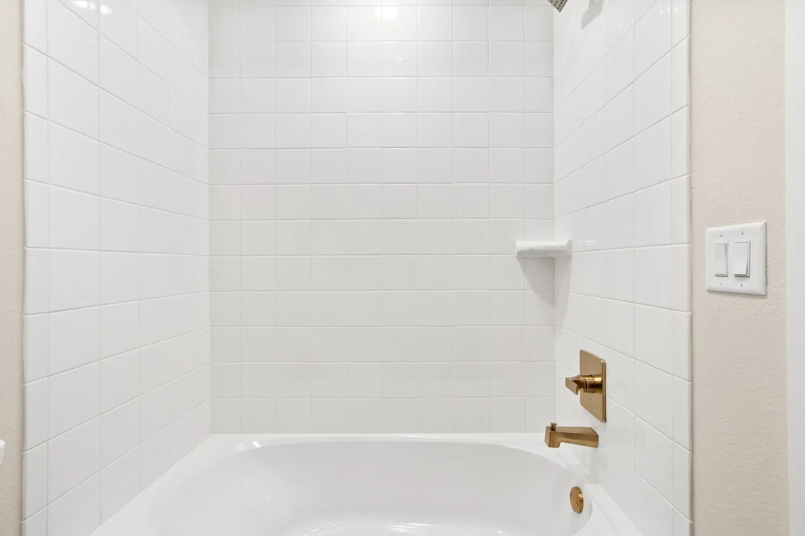028-2028AldrichRoad-Celina-TX-75009-Bathroom3.jpg-SMALL