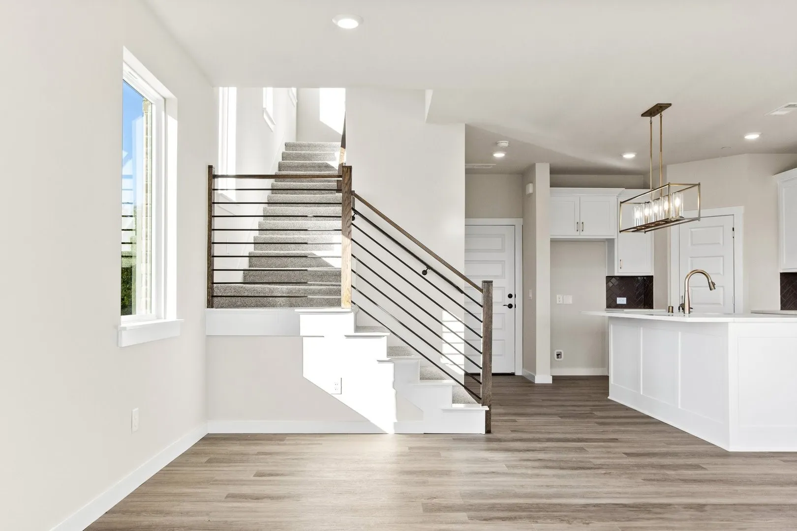 011-2028AldrichRoad-Celina-TX-75009-EatInKitchen.jpg-SMALL