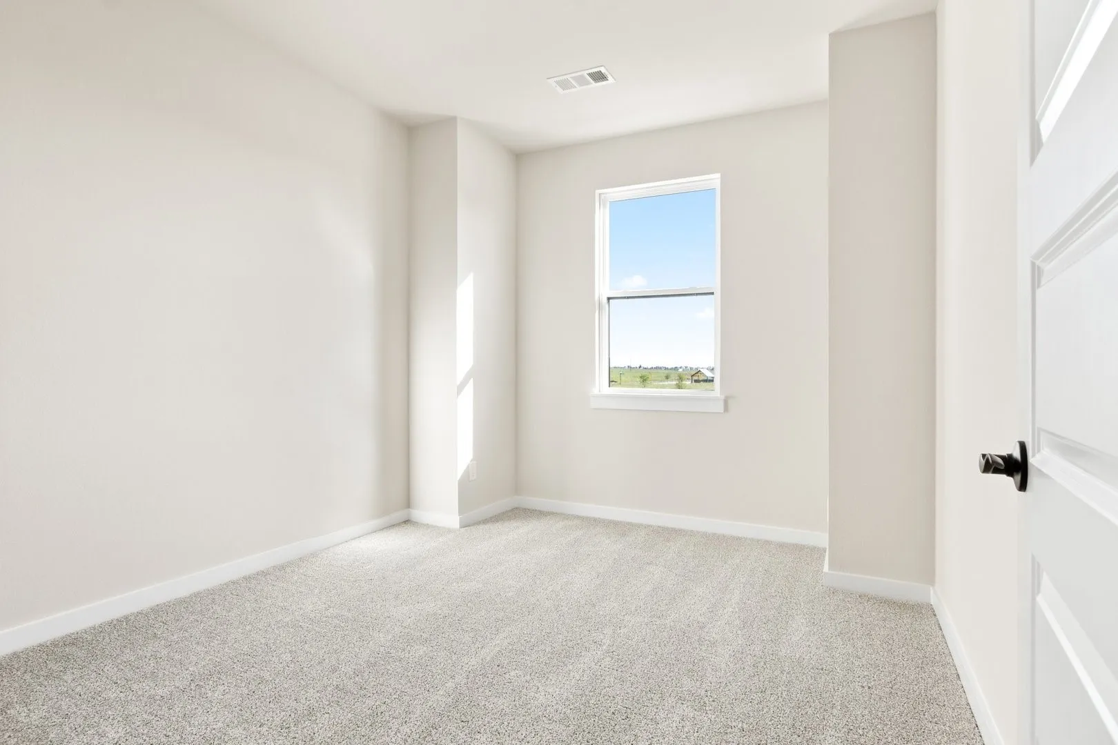 029-2028AldrichRoad-Celina-TX-75009-Bedroom3.jpg-SMALL