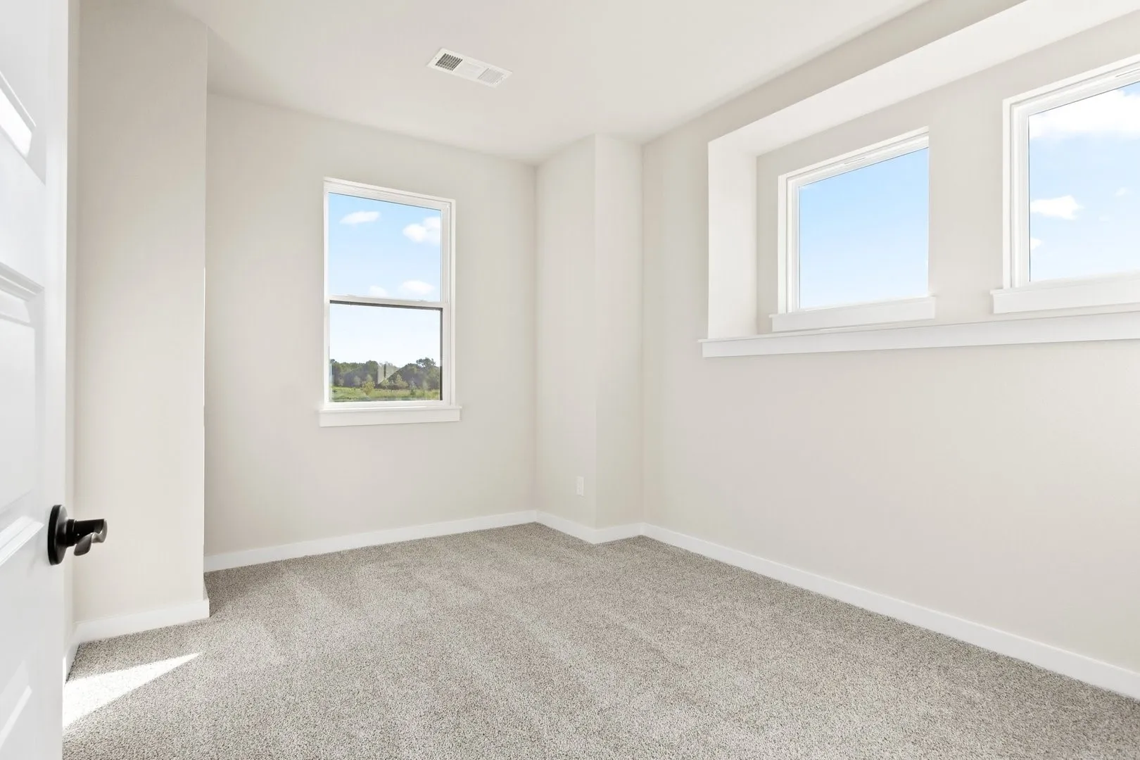 025-2028AldrichRoad-Celina-TX-75009-Bedroom2.jpg-SMALL