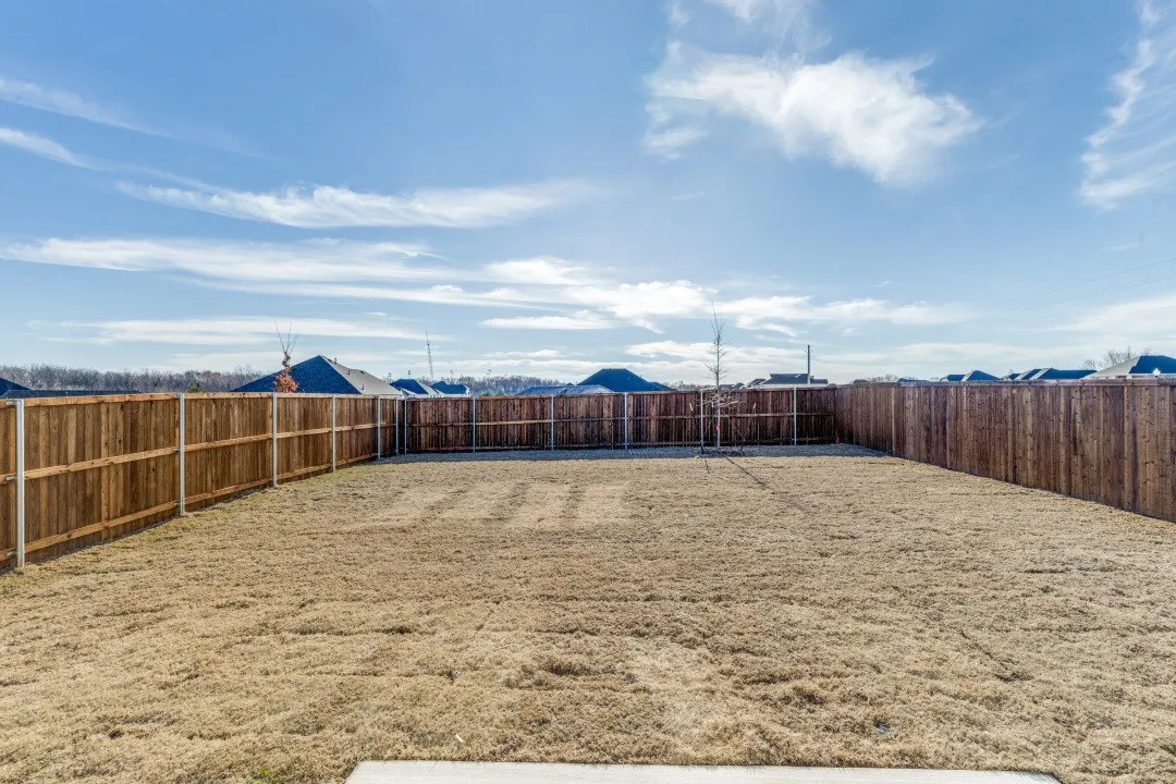 Single Family Residence For Rent in Kaufman County , 107 Huckleberry Road, Forney, Texas 75126, 4 Bedroom, 3 Bathroom, 2 Garage spaces, 2,186 Sqft, built in 2023, mls#21080815, Real Estate Agent in Forney, Homes For Rent in Kaufman county, Homes For Rent in Forney, Realtor in Forney Texas, Real Estate Brokerage Independent Realty Texas, Luminita Cordes Realtor