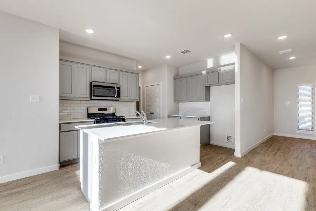 Single Family Residence For Rent in Kaufman County , 107 Huckleberry Road, Forney, Texas 75126, 4 Bedroom, 3 Bathroom, 2 Garage spaces, 2,186 Sqft, built in 2023, mls#21080815, Real Estate Agent in Forney, Homes For Rent in Kaufman county, Homes For Rent in Forney, Realtor in Forney Texas, Real Estate Brokerage Independent Realty Texas, Luminita Cordes Realtor