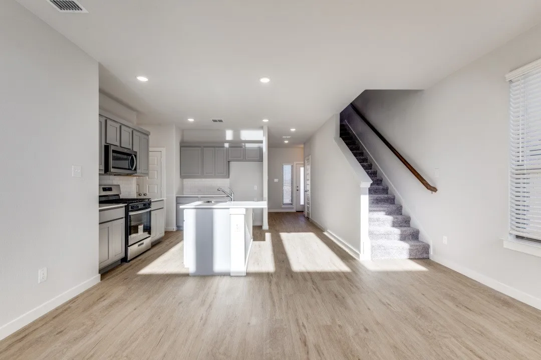 Single Family Residence For Rent in Kaufman County , 107 Huckleberry Road, Forney, Texas 75126, 4 Bedroom, 3 Bathroom, 2 Garage spaces, 2,186 Sqft, built in 2023, mls#21080815, Real Estate Agent in Forney, Homes For Rent in Kaufman county, Homes For Rent in Forney, Realtor in Forney Texas, Real Estate Brokerage Independent Realty Texas, Luminita Cordes Realtor