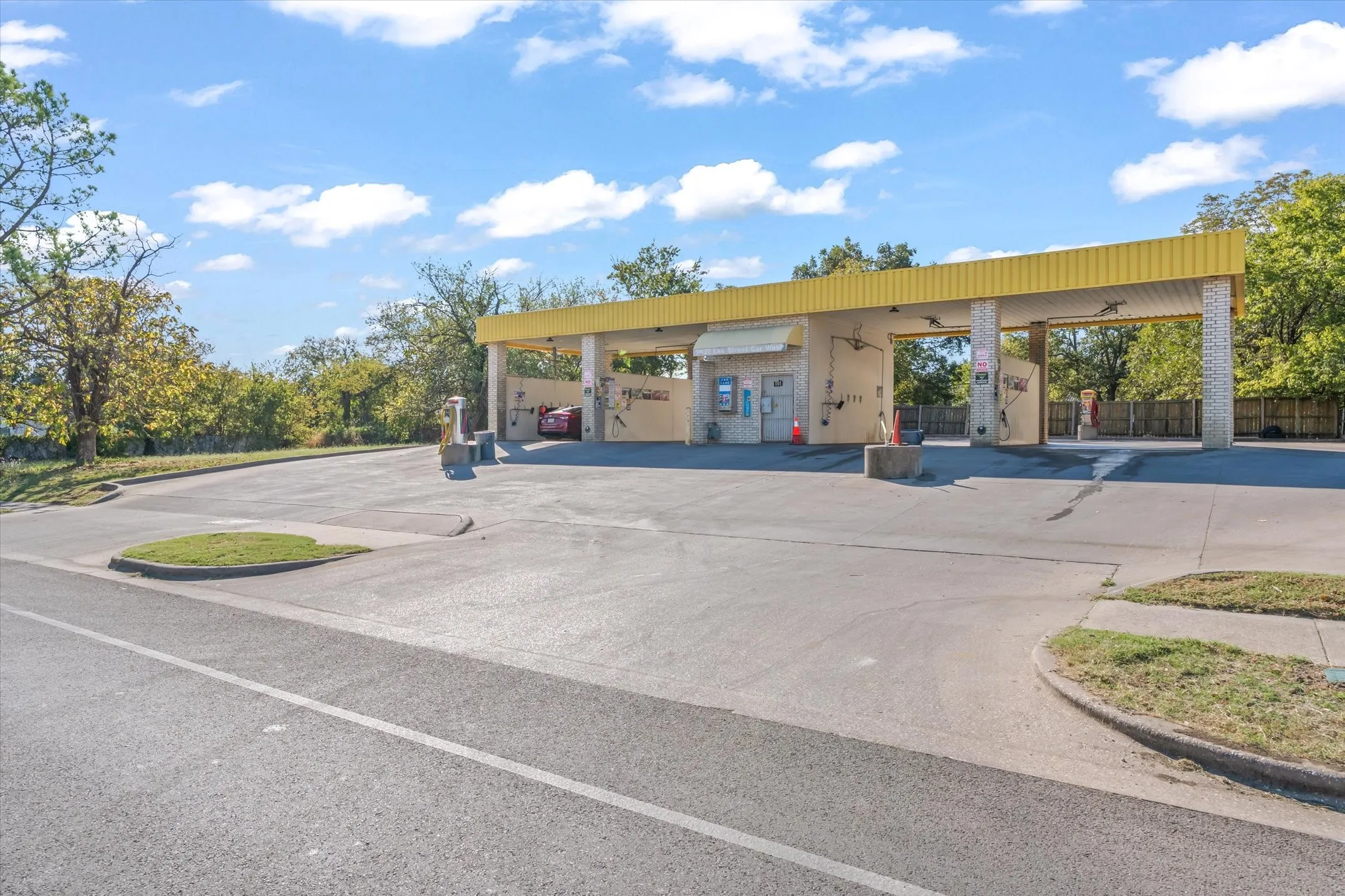 Business For Sale in Hunt County , 3937 Lee Street, Greenville, Texas 75401, 0, 0, Garage spaces, 0 Sqft, built in 2004, Preowned, mls#21075462, Real Estate Agent in Greenville, Homes For Sale in Hunt county, Homes For Sale in Greenville, Realtor in Greenville Texas, Real Estate Brokerage Independent Realty Texas, Luminita Cordes Realtor