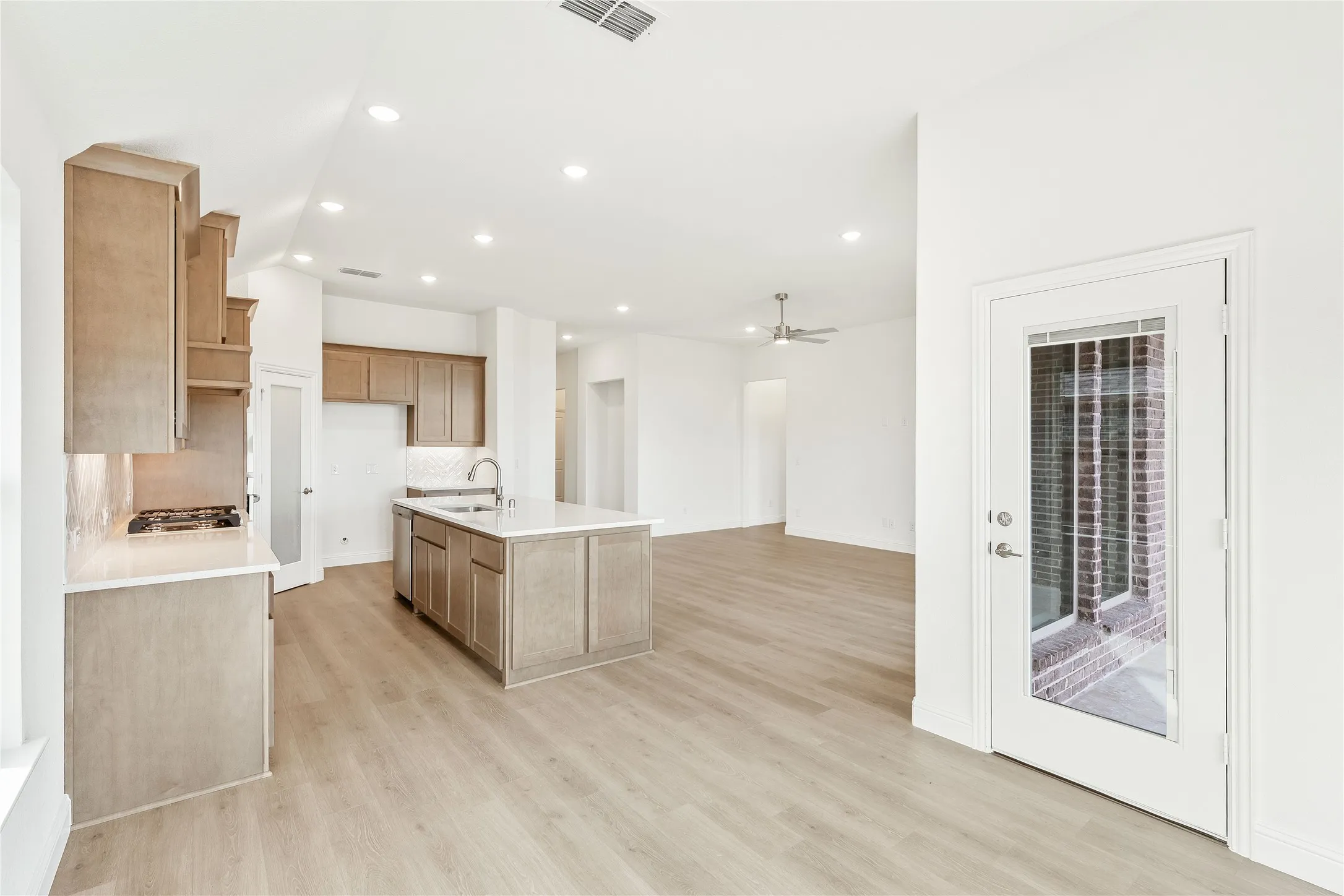 Single Family Residence For Sale in Rockwall County , 2248 Birkdale Boulevard, Royse City, Texas 75189, 3 Bedroom, 3 Bathroom, 2 Garage spaces, 2,102 Sqft, built in 2025, New Construction - Complete, mls#21068883, Real Estate Agent in Royse City, Homes For Sale in Rockwall county, Homes For Sale in Royse City, Realtor in Royse City Texas, Real Estate Brokerage Independent Realty Texas, Luminita Cordes Realtor