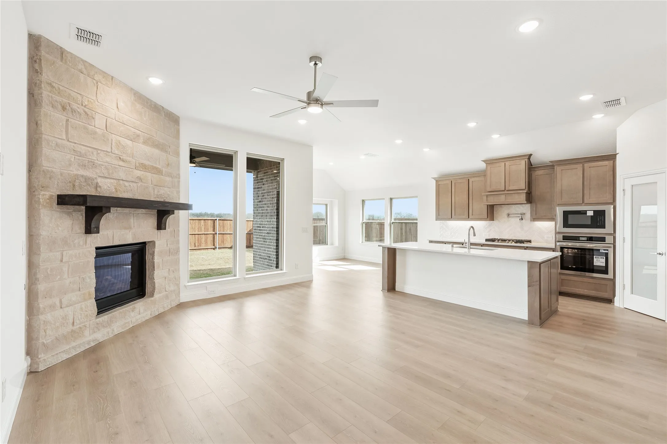 Single Family Residence For Sale in Rockwall County , 2248 Birkdale Boulevard, Royse City, Texas 75189, 3 Bedroom, 3 Bathroom, 2 Garage spaces, 2,102 Sqft, built in 2025, New Construction - Complete, mls#21068883, Real Estate Agent in Royse City, Homes For Sale in Rockwall county, Homes For Sale in Royse City, Realtor in Royse City Texas, Real Estate Brokerage Independent Realty Texas, Luminita Cordes Realtor