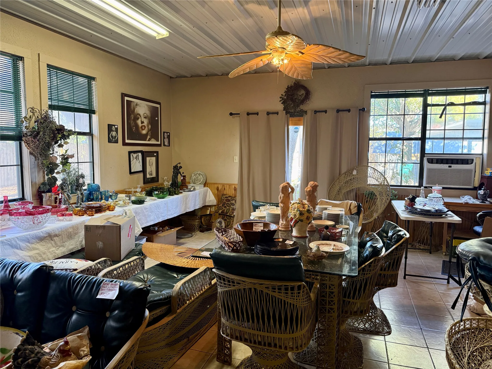 Office For Sale in Kaufman County , 203 N Rockwall Avenue, Terrell, Texas 75160, 0, 0, Garage spaces, 0 Sqft, built in 1922, Preowned, mls#21081137, Real Estate Agent in Terrell, Homes For Sale in Kaufman county, Homes For Sale in Terrell, Realtor in Terrell Texas, Real Estate Brokerage Independent Realty Texas, Luminita Cordes Realtor