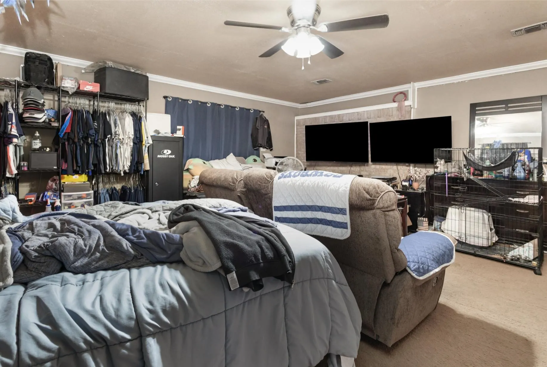 Single Family Residence For Sale in Hunt County , 6713 Wren Drive, Greenville, Texas 75402, 3 Bedroom, 2 Bathroom, Garage spaces, 1,664 Sqft, built in 1974, mls#21071892, Real Estate Agent in Greenville, Homes For Sale in Hunt county, Homes For Sale in Greenville, Realtor in Greenville Texas, Real Estate Brokerage Independent Realty Texas, Luminita Cordes Realtor