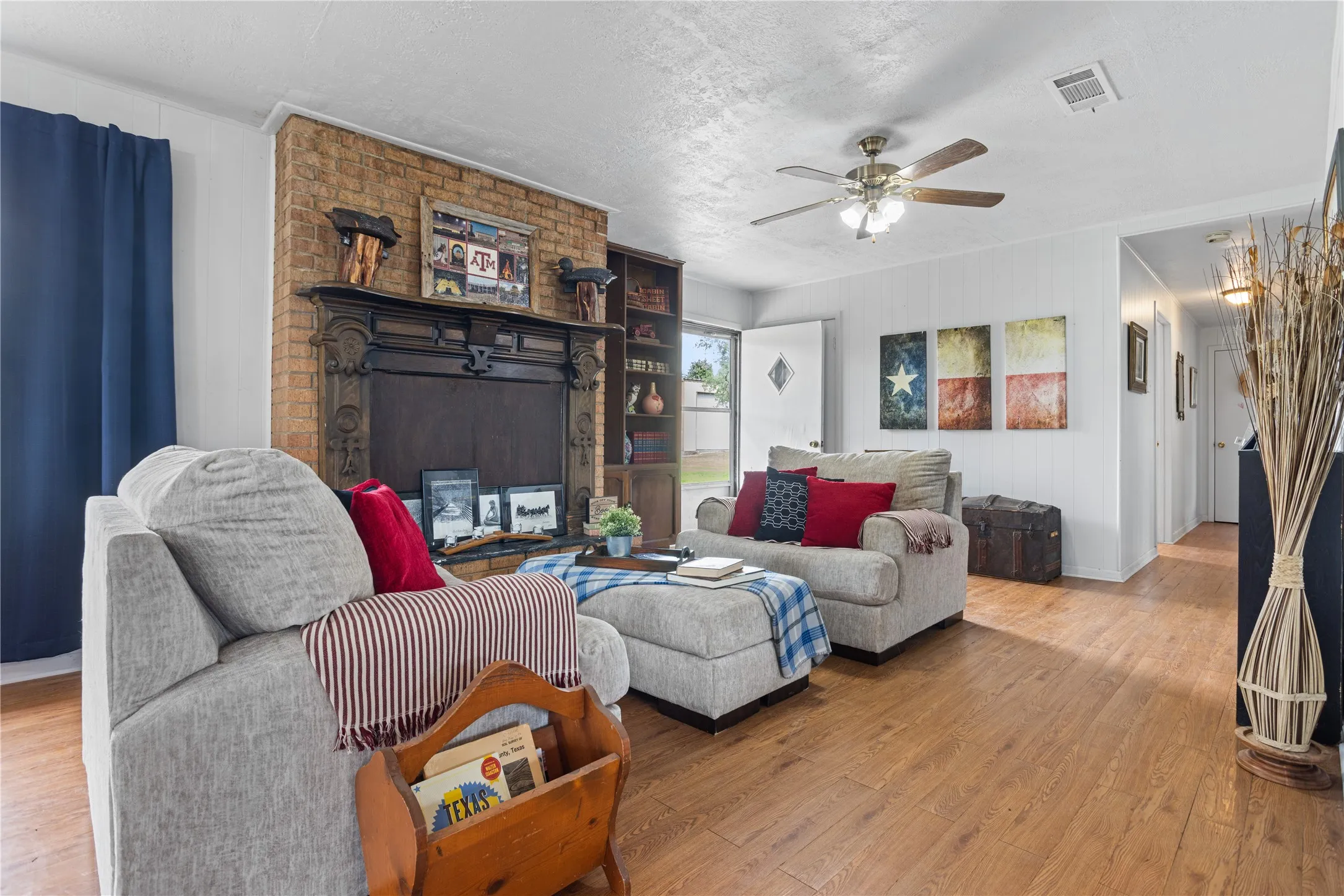 Farm For Sale in Bell County , 8520 Brewer Lane, Salado, Texas 76571, 2 Bedroom, 1 Bathroom, 1 Garage spaces, 1,380 Sqft, built in 1966, mls#21081913, Real Estate Agent in Salado, Homes For Sale in Bell county, Homes For Sale in Salado, Realtor in Salado Texas, Real Estate Brokerage Independent Realty Texas, Luminita Cordes Realtor