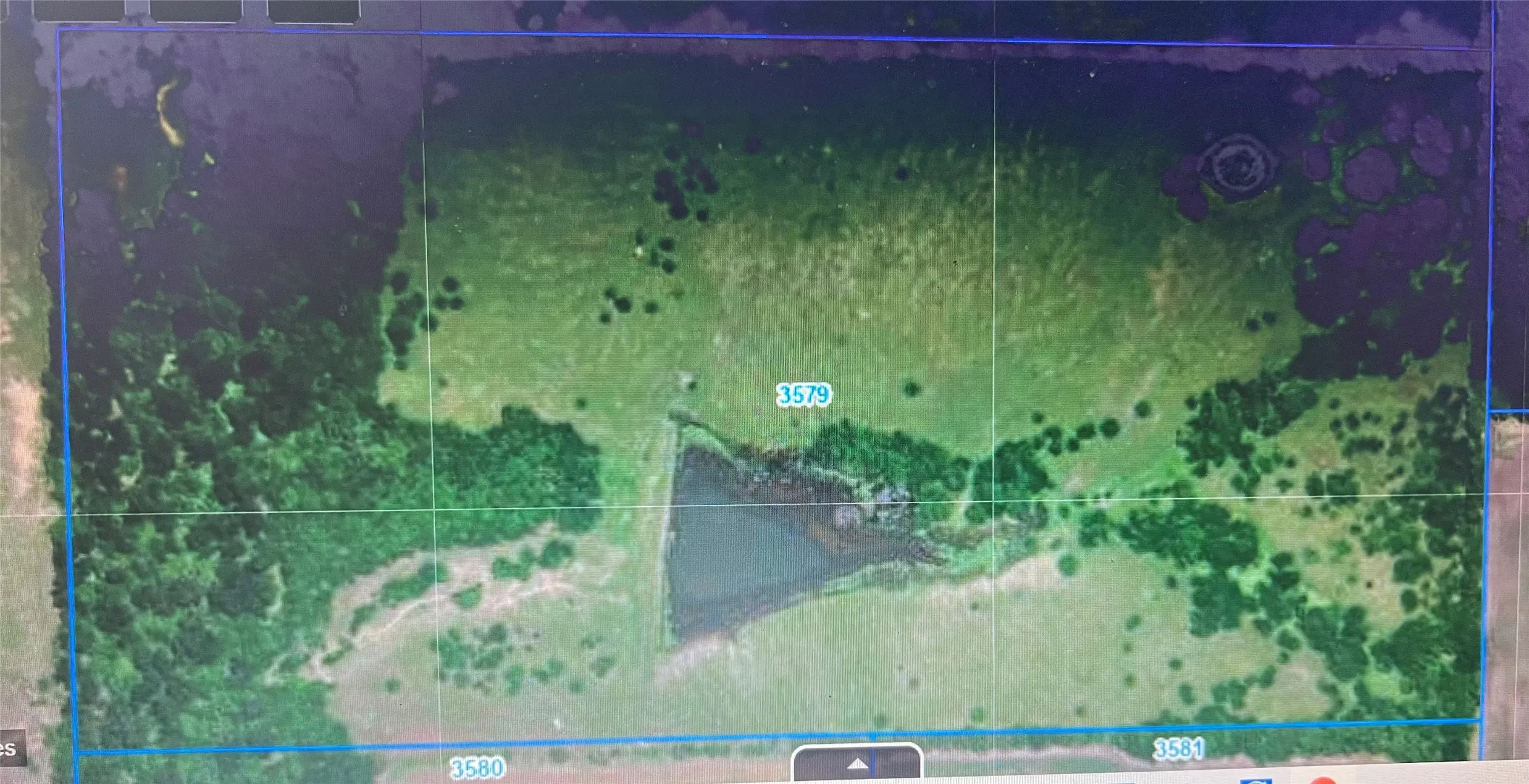 Map / location featuring property parcel outlined