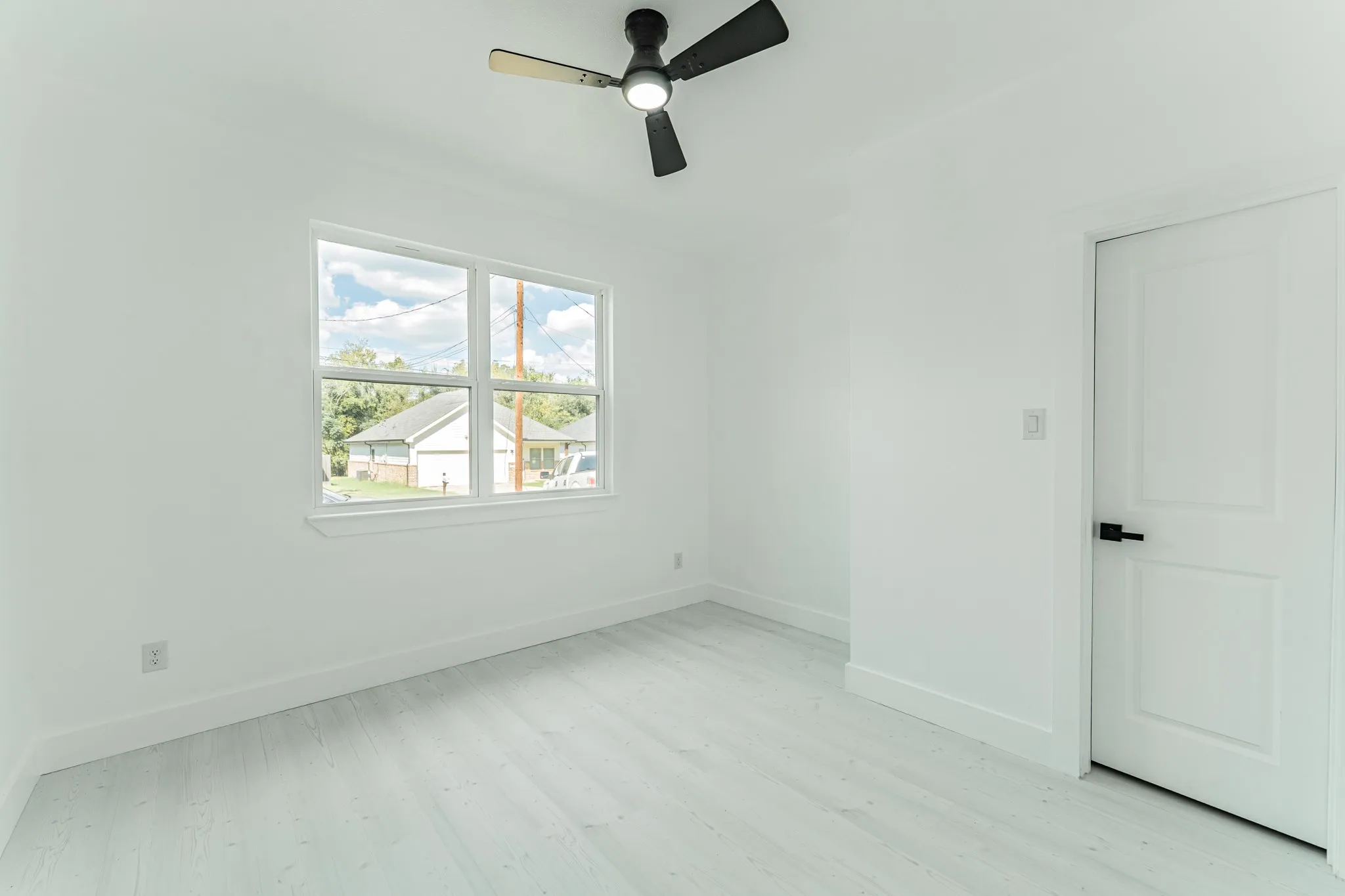 Single Family Residence For Sale in Hopkins County , 206 Ross Street W, Sulphur Springs, Texas 75482, 3 Bedroom, 2 Bathroom, 1 Garage spaces, 1,416 Sqft, built in 2025, New Construction - Complete, mls#21082124, Real Estate Agent in Sulphur Springs, Homes For Sale in Hopkins county, Homes For Sale in Sulphur Springs, Realtor in Sulphur Springs Texas, Real Estate Brokerage Independent Realty Texas, Luminita Cordes Realtor