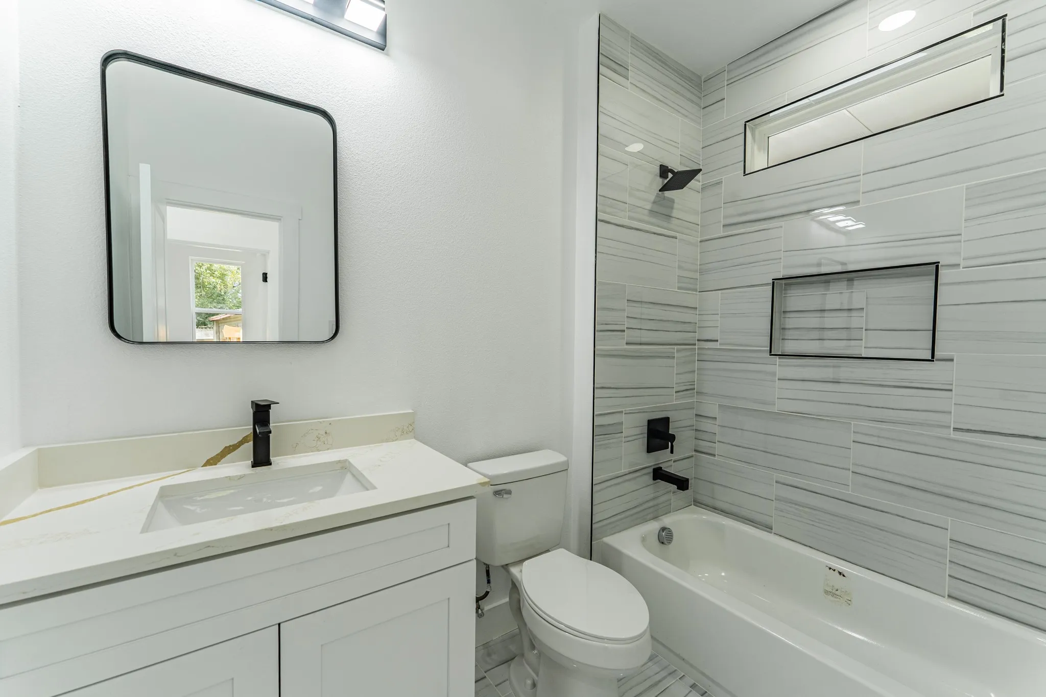 Single Family Residence For Sale in Hopkins County , 206 Ross Street W, Sulphur Springs, Texas 75482, 3 Bedroom, 2 Bathroom, 1 Garage spaces, 1,416 Sqft, built in 2025, New Construction - Complete, mls#21082124, Real Estate Agent in Sulphur Springs, Homes For Sale in Hopkins county, Homes For Sale in Sulphur Springs, Realtor in Sulphur Springs Texas, Real Estate Brokerage Independent Realty Texas, Luminita Cordes Realtor