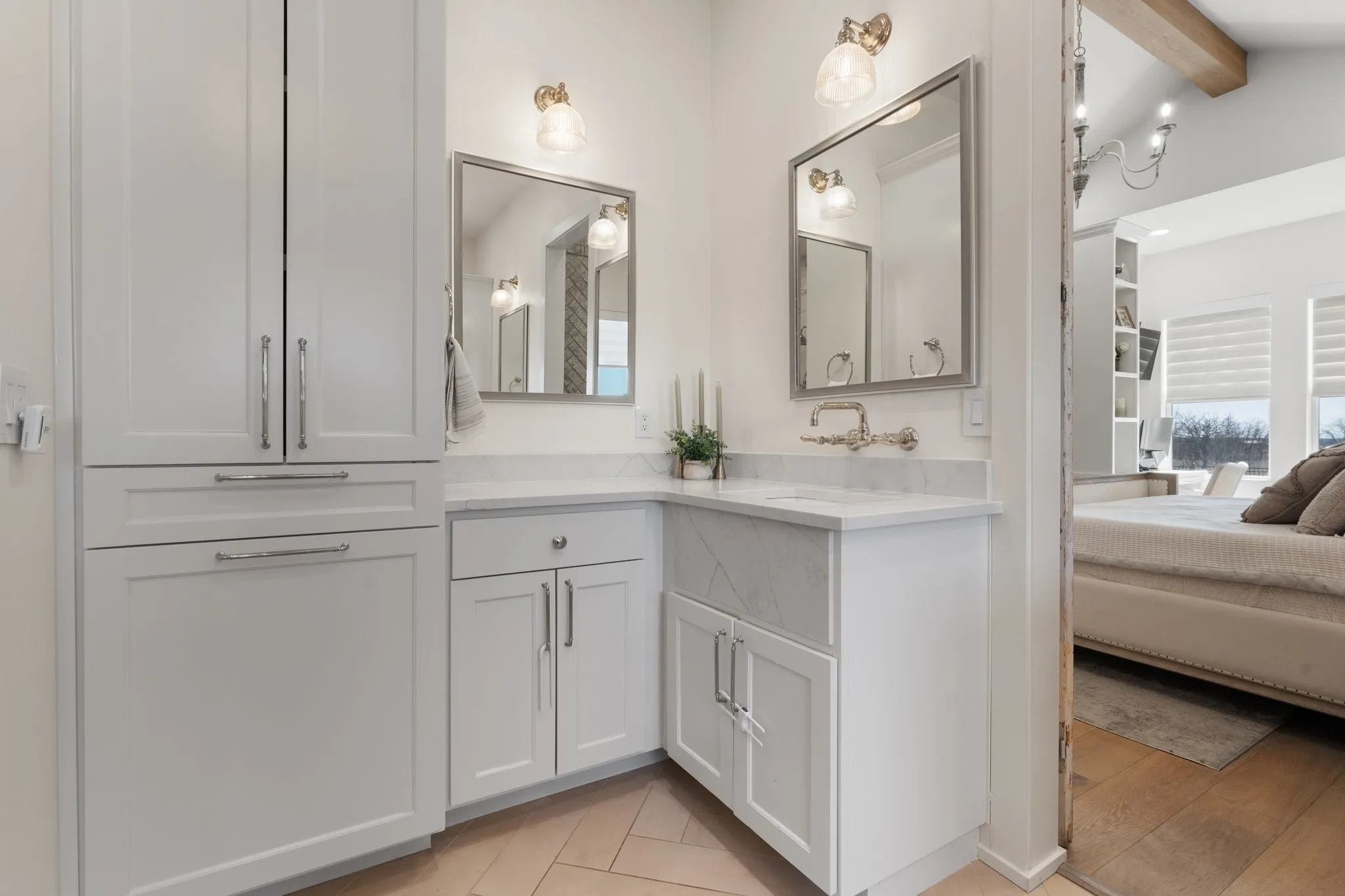 Spa-Inspired Primary Bath – Dual Vanities, Garden Tub & Oversized Walk-In Shower