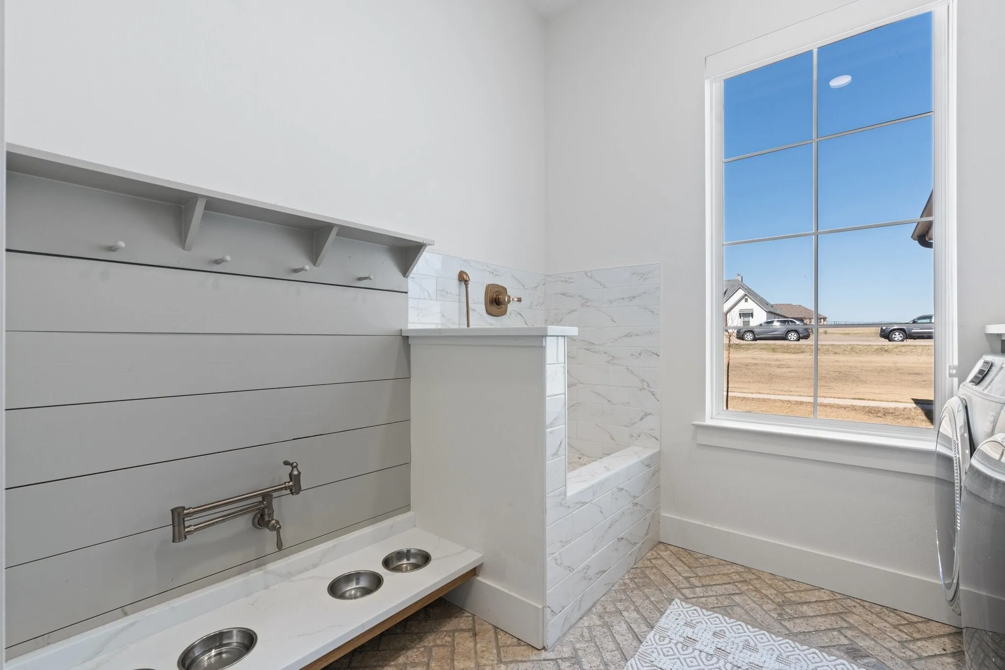 Ultimate Pet-Friendly Laundry Room – Built-In Pet Washing Station & Convenient Water Faucet