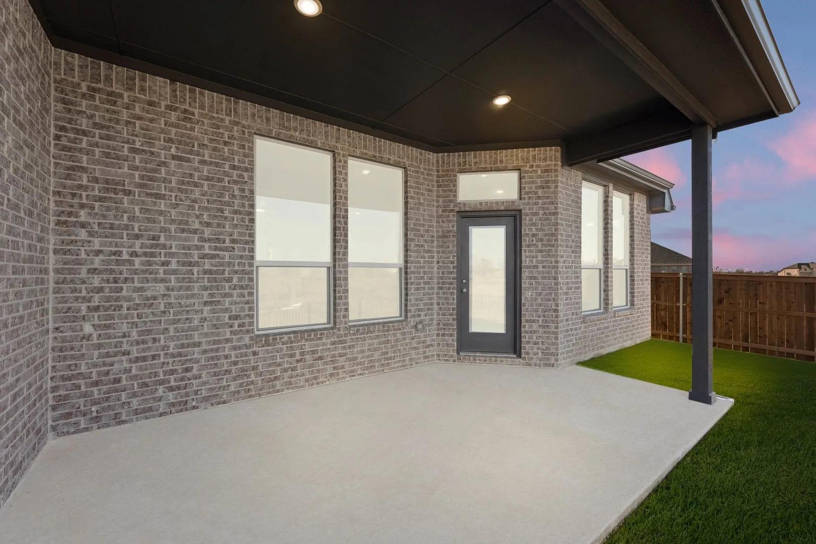 7809 Barley Field-Patio-2