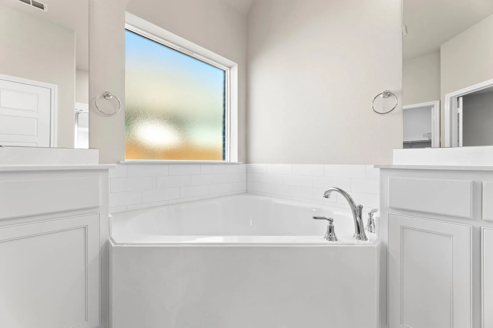 7809 Barley Field-Primary Suite-6