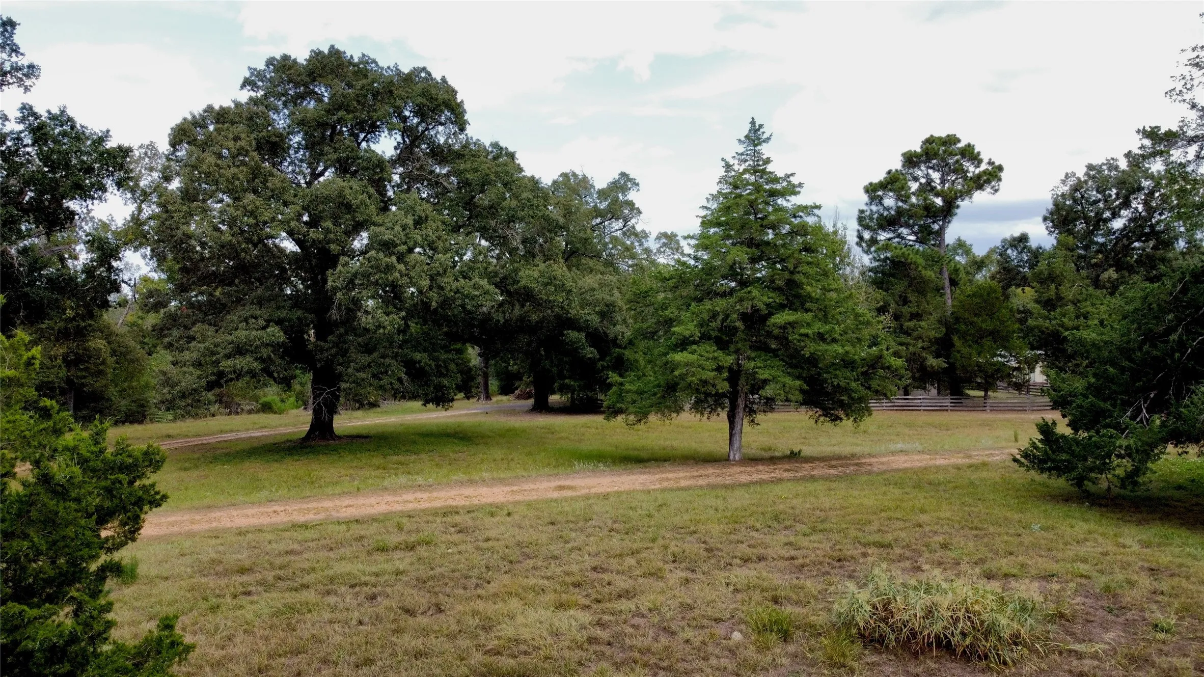 Improved Land For Sale in Leon County , I-45 Frontage Rd., Buffalo, Texas 75831, 0, 0, Garage spaces, 0 Sqft, built in 0, mls#21082648, Real Estate Agent in Buffalo, Homes For Sale in Leon county, Homes For Sale in Buffalo, Realtor in Buffalo Texas, Real Estate Brokerage Independent Realty Texas, Luminita Cordes Realtor