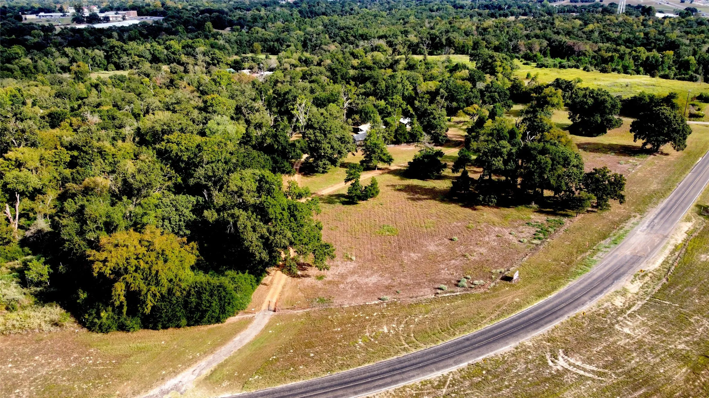 Improved Land For Sale in Leon County , I-45 Frontage Rd., Buffalo, Texas 75831, 0, 0, Garage spaces, 0 Sqft, built in 0, mls#21082648, Real Estate Agent in Buffalo, Homes For Sale in Leon county, Homes For Sale in Buffalo, Realtor in Buffalo Texas, Real Estate Brokerage Independent Realty Texas, Luminita Cordes Realtor