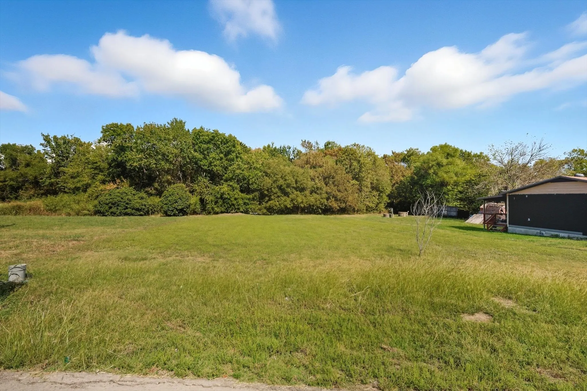 View of yard featuring a view of countryside