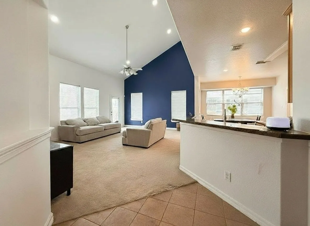 Single Family Residence For Sale in Denton County , 1817 Shoebill Drive, Little Elm, Texas 75068, 4 Bedroom, 3 Bathroom, 2 Garage spaces, 2,663 Sqft, built in 2009, Preowned, mls#21082228, Real Estate Agent in Little Elm, Homes For Sale in Denton county, Homes For Sale in Little Elm, Realtor in Little Elm Texas, Real Estate Brokerage Independent Realty Texas, Luminita Cordes Realtor